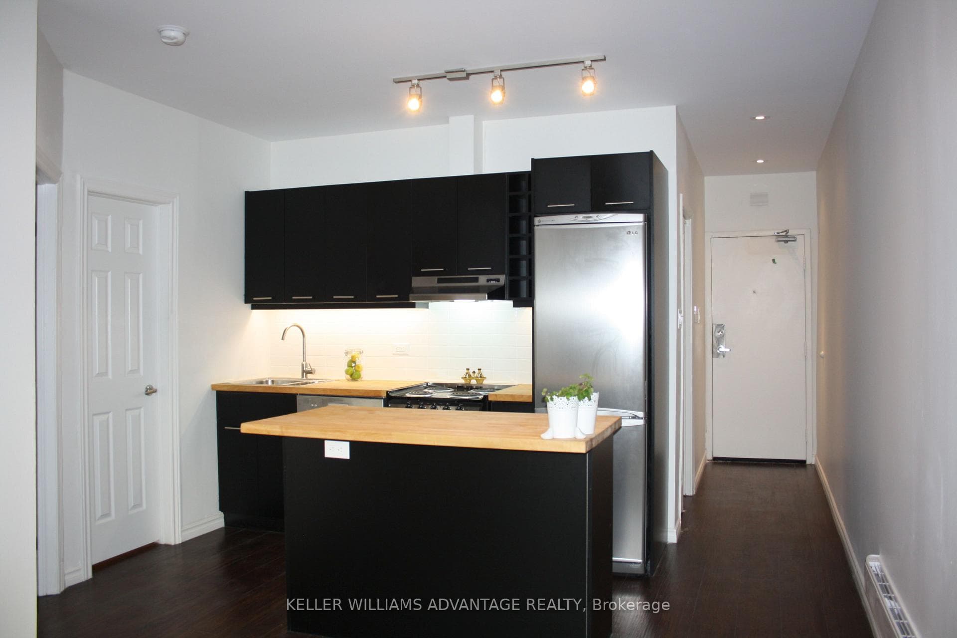 242 Highfield Road Unit B, Riverdale / Leslieville, ON M4L 2V5 - Photo 1