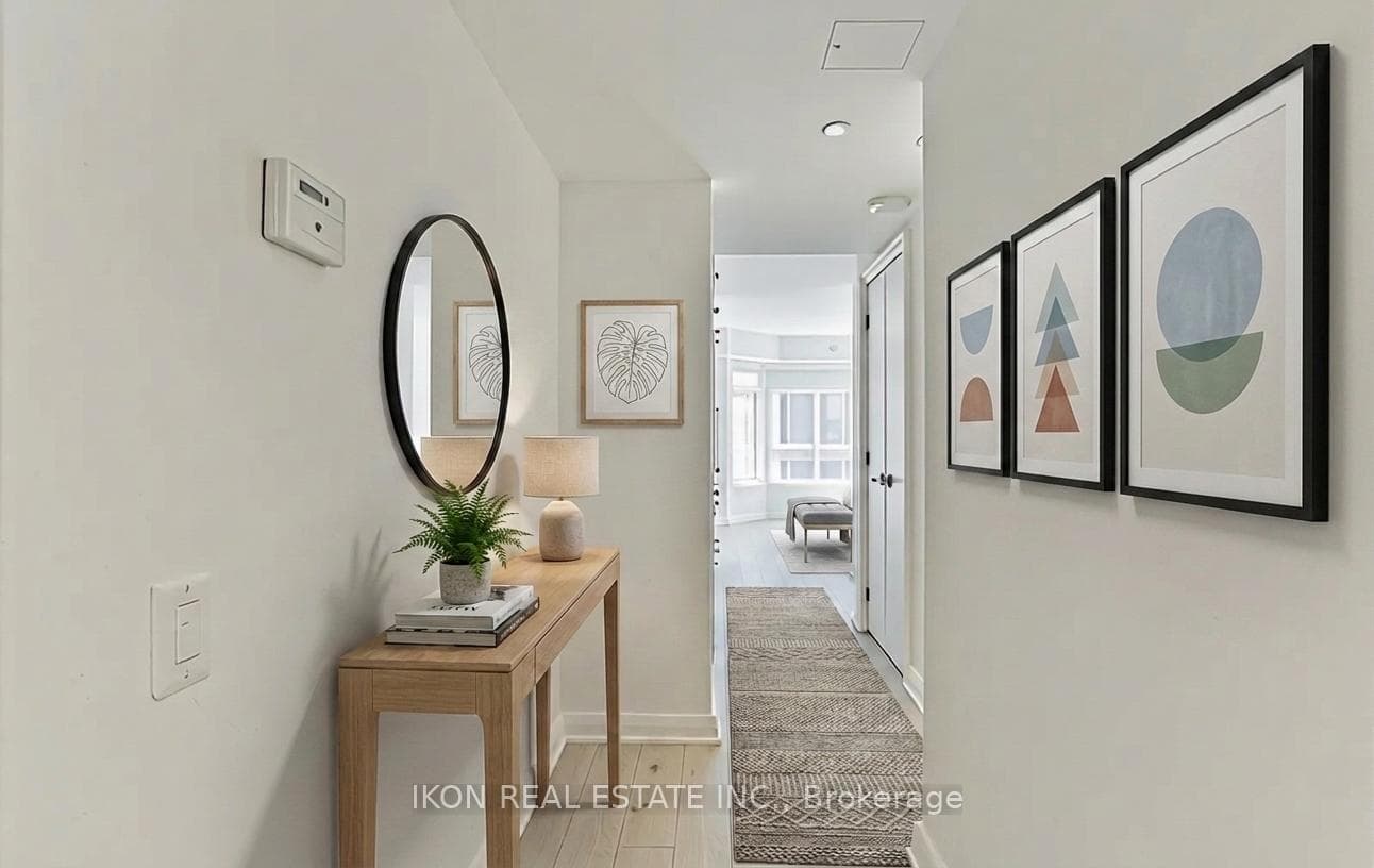 155 Yorkville Avenue Unit 1013, Toronto C02
