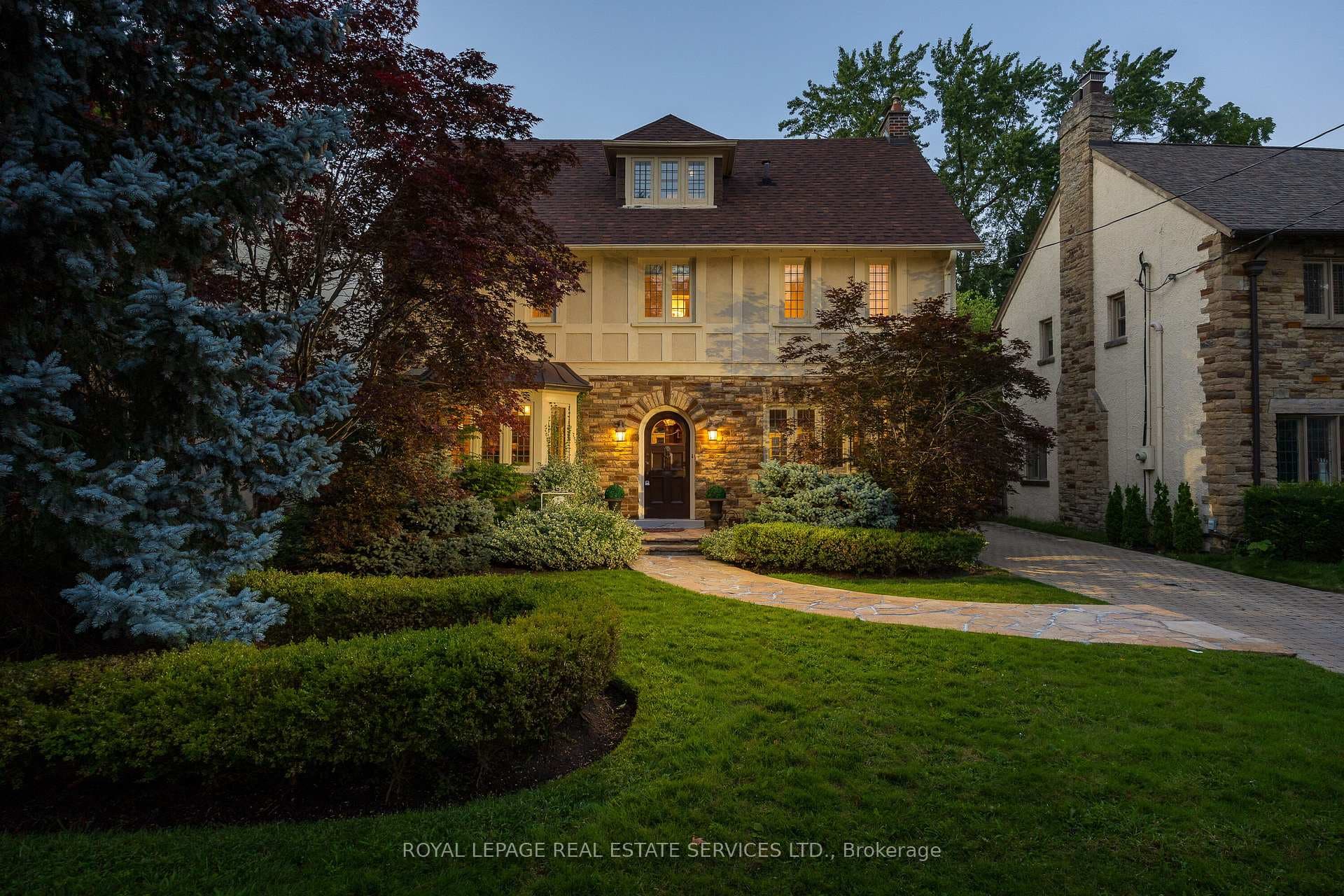 95 The Kingsway N/A, Etobicoke (Islington / Rexdale), ON M8X 2T6 - Photo 1