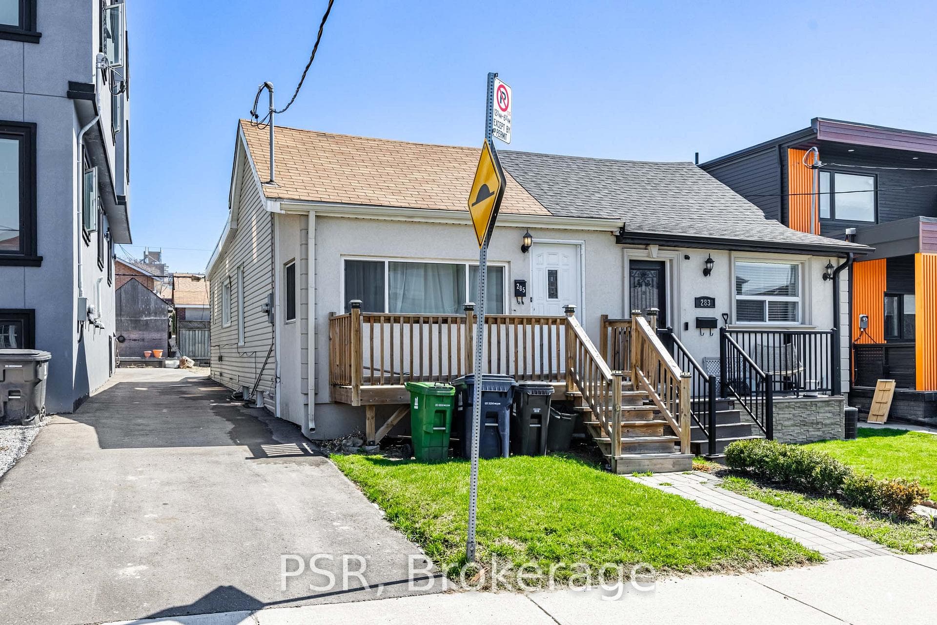 285 Robina Avenue, Forest Hill / Deer Park, ON M6C 3Y9 - Photo 1