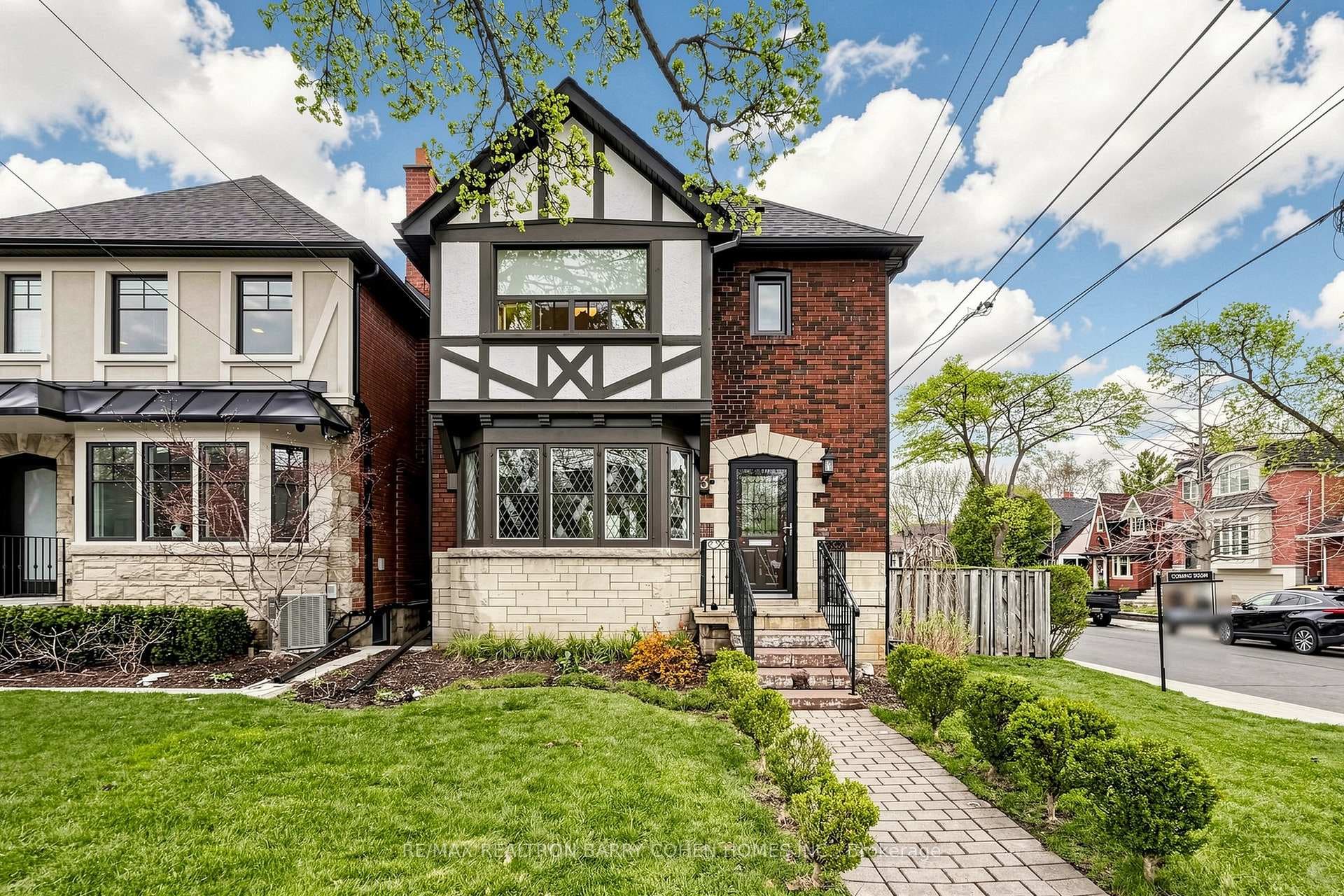 3 Donegall Drive, Flemingdon Park / Don Mills, ON M4G 3G6 - Photo 1