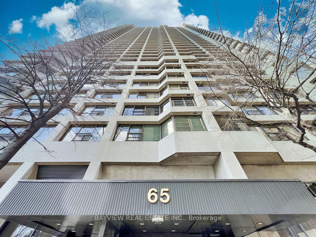 65 Harbour Square Unit 3205, Downtown Toronto / Waterfront, ON M5J 2L4 - Photo 1