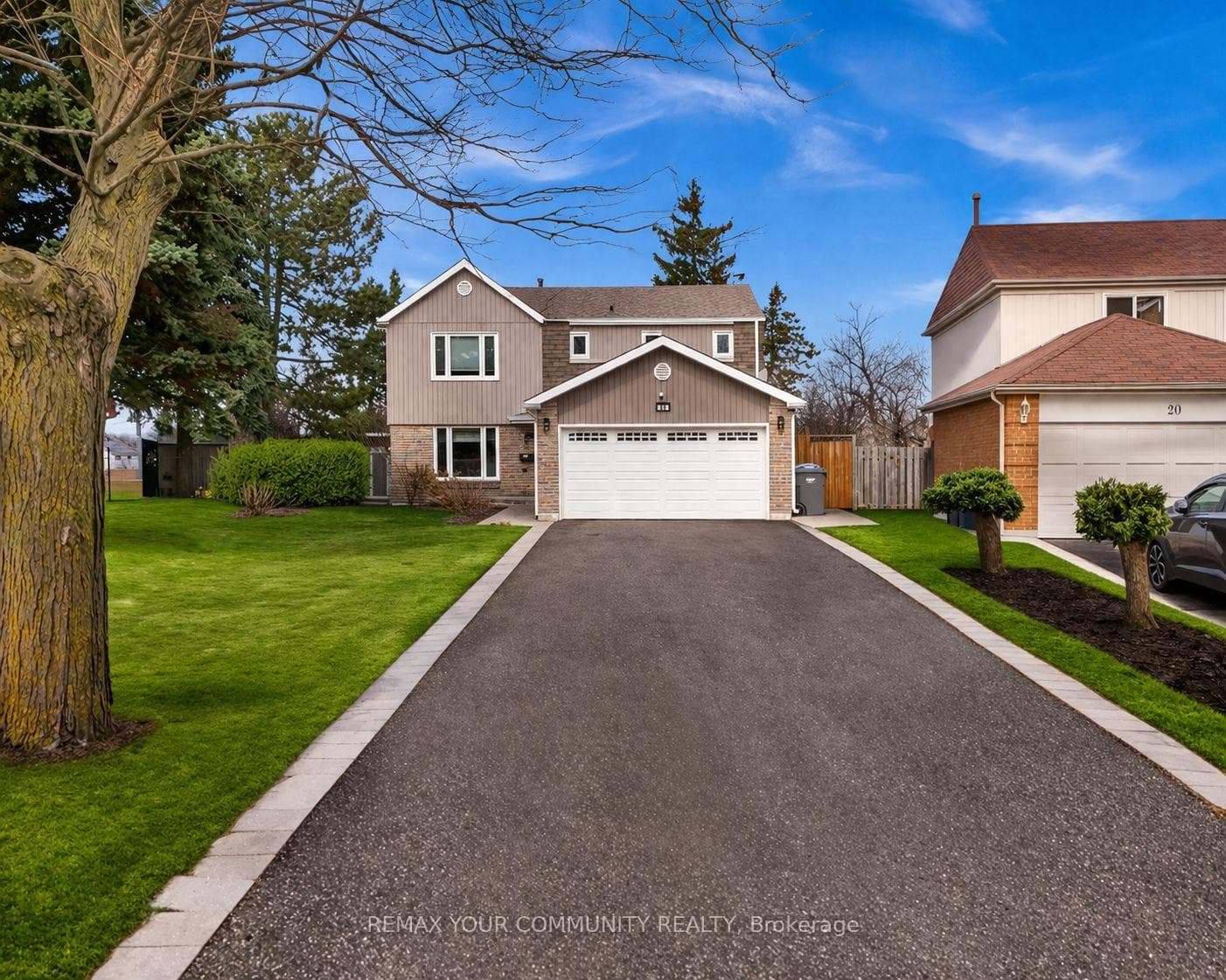 22 Madelaine Crescent, Brampton