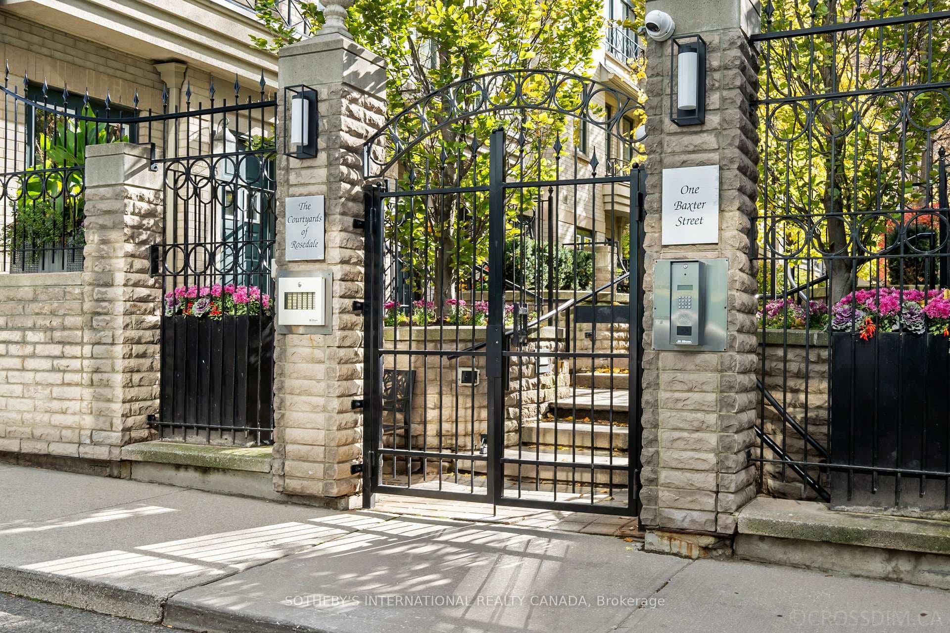 1 Baxter Street Unit 2, Rosedale / Moore Park, ON M4W 3W1 - Photo 1