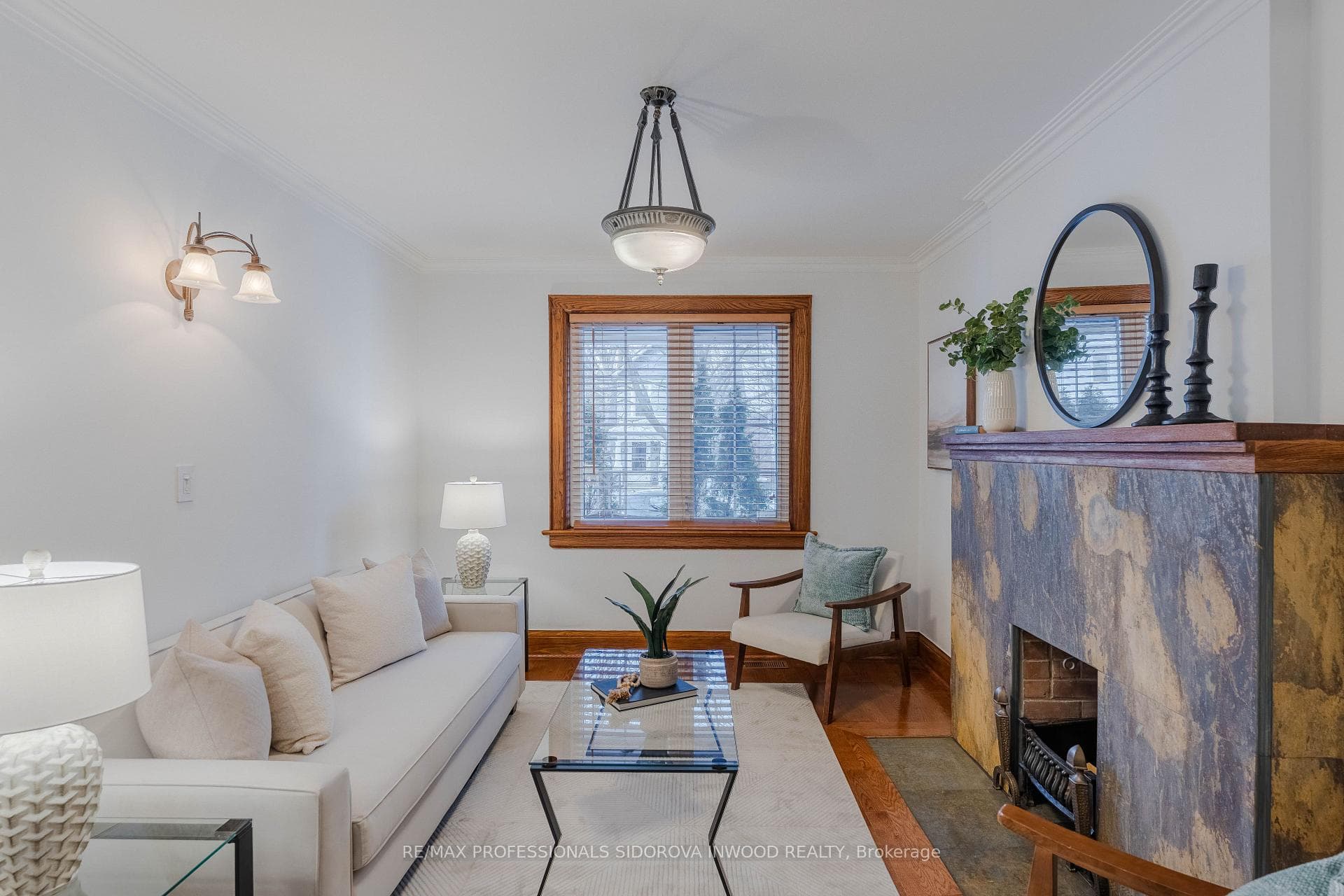 11 Winfield Avenue, Bloor West Village / Swansea, ON M6S 2J7 - Photo 1