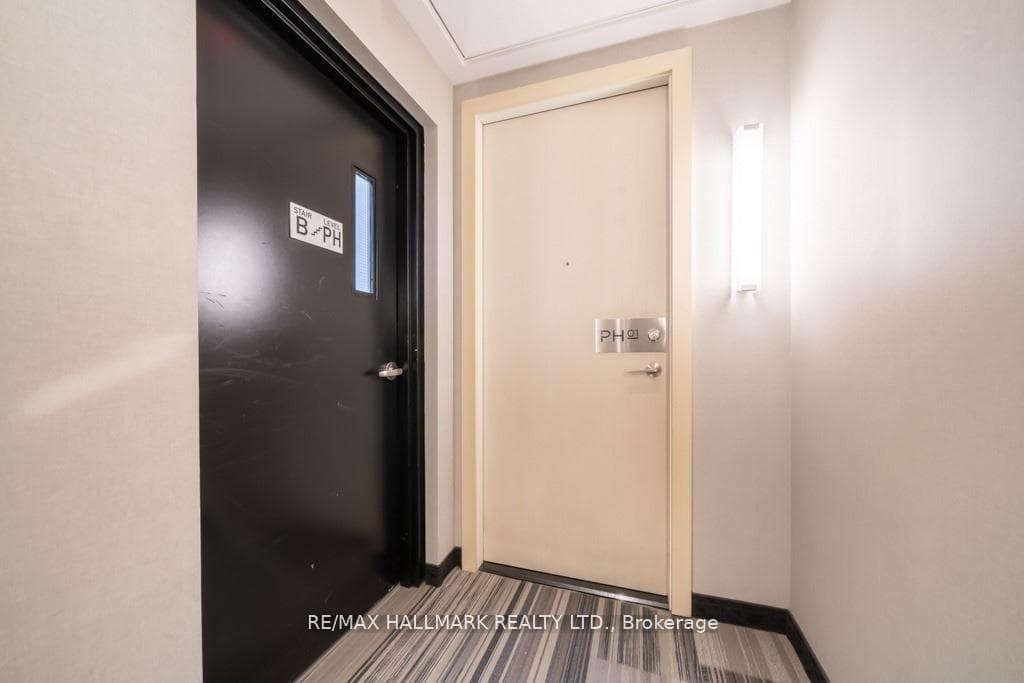 30 Roehampton Avenue Unit PH01, Leaside / Davisville, ON M4P 0B9 - Photo 1