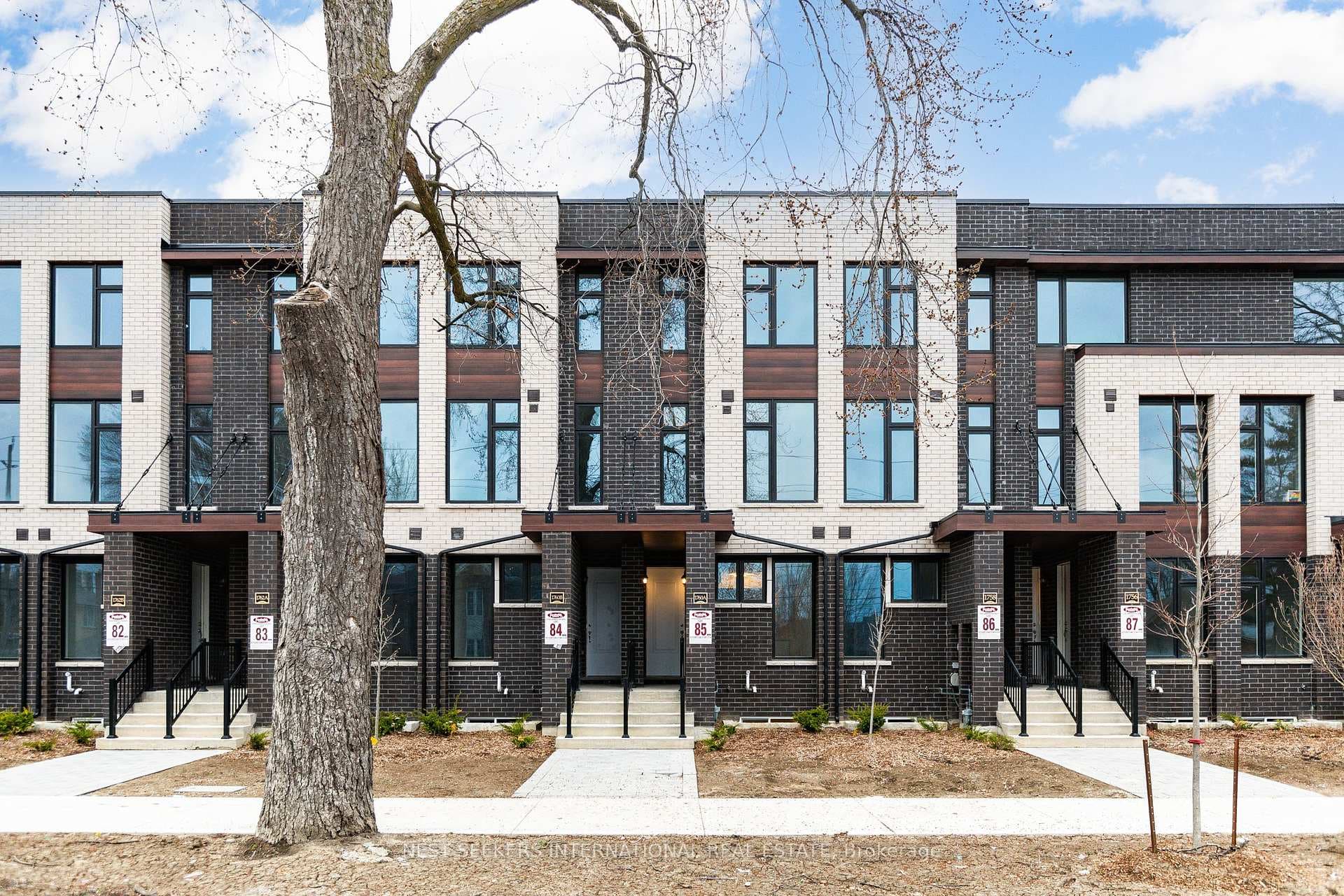1760A Lawrence Avenue Unit 85, York / Weston, ON M6L 3C4 - Photo 1
