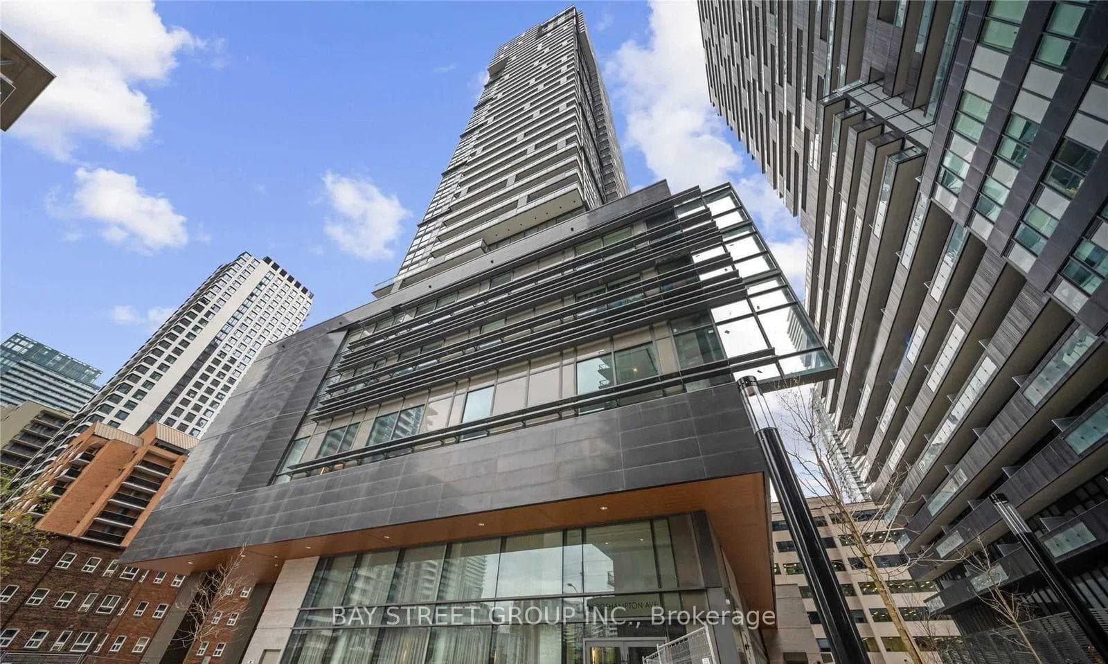 39 Roehampton Avenue Unit 904, Leaside / Davisville, ON M4P 1P9 - Photo 1