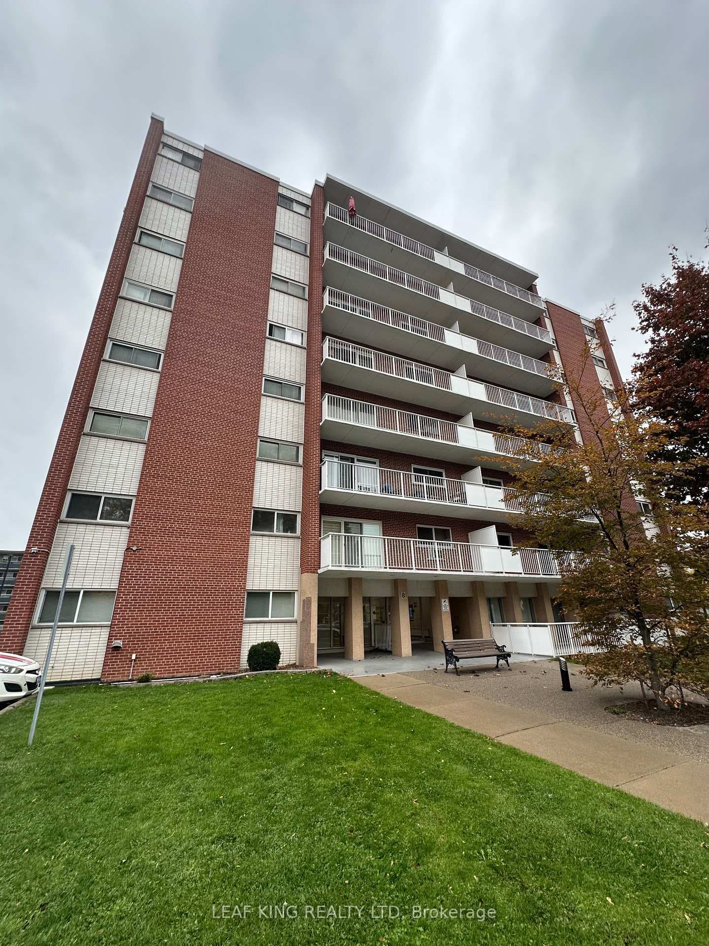 8 Woodman Drive Unit 401, Hamilton