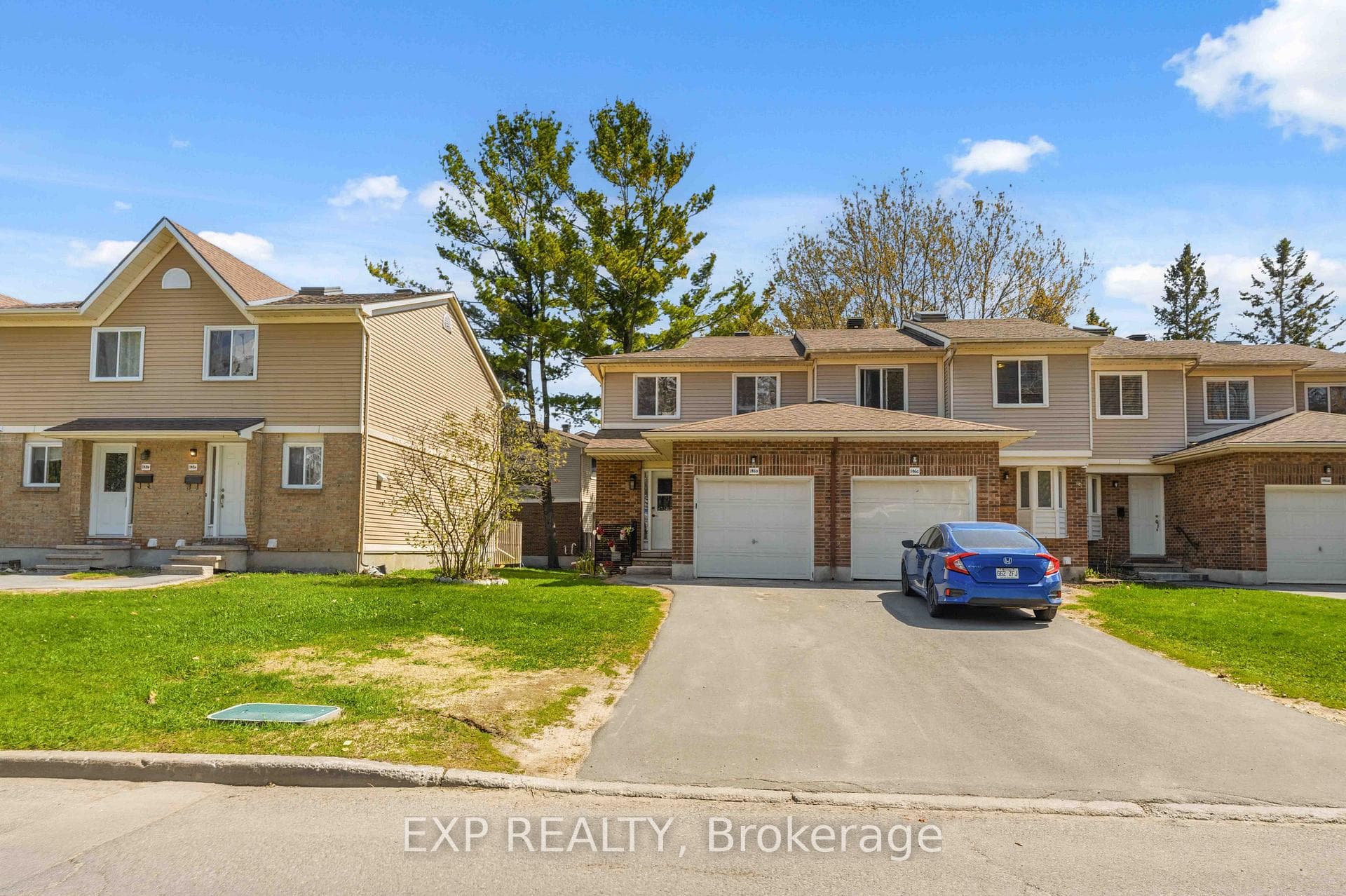 146 Valley Stream Drive Unit D, South of Baseline to Knoxdale, ON K2H 9C6 - Photo 1
