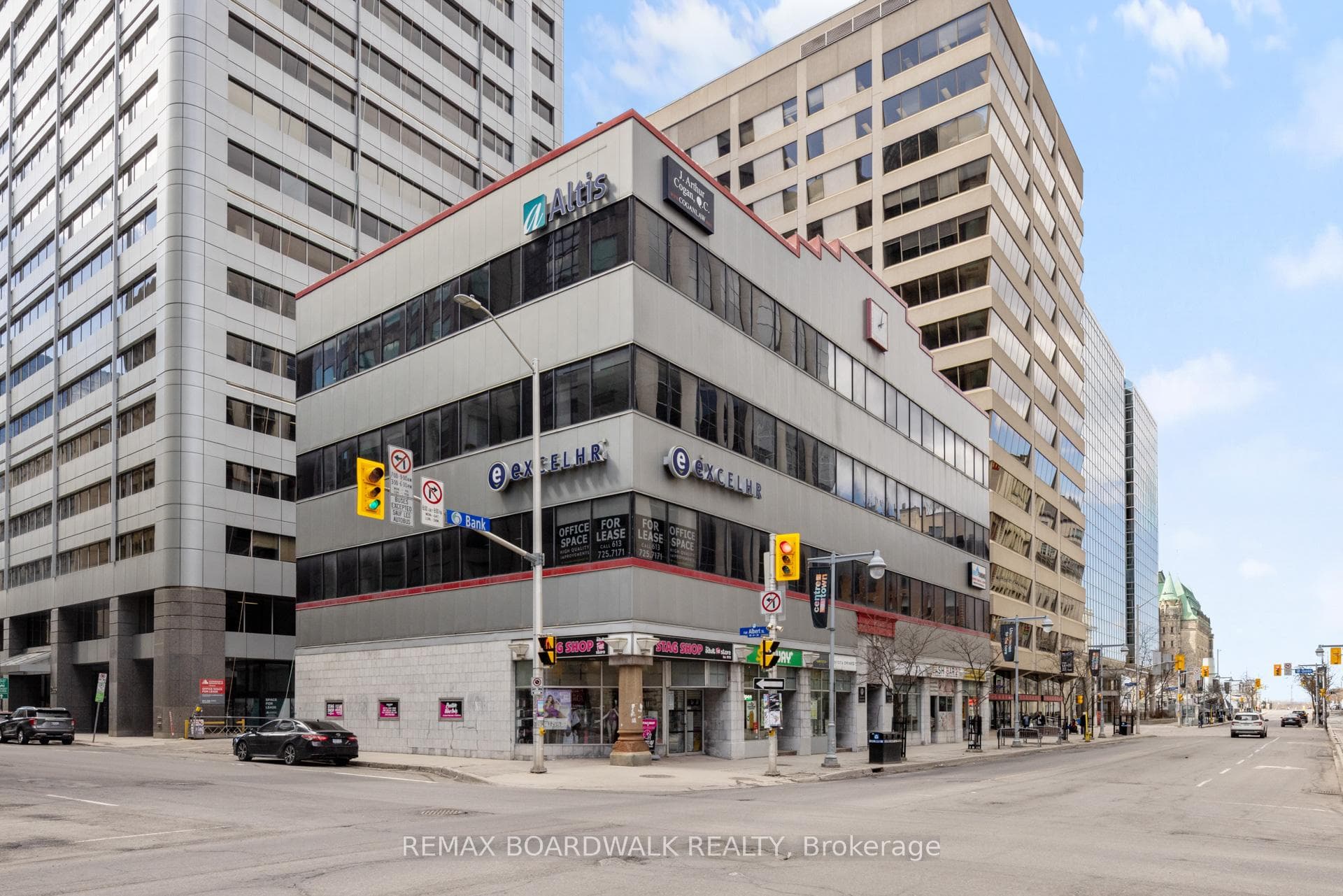 102 Bank Street, Ottawa Centre