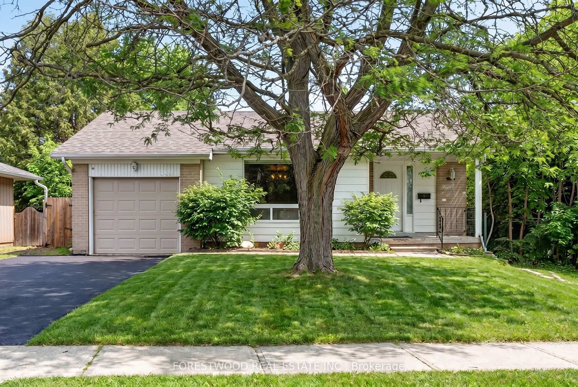 1157 Newton Road, Oakville