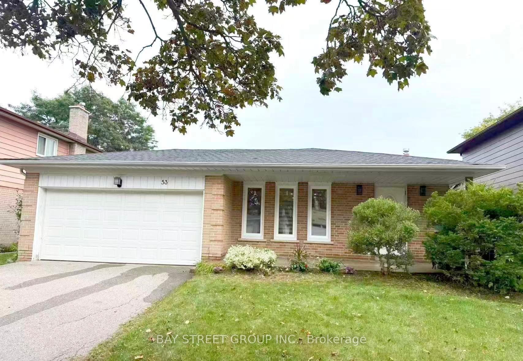 53 Marblemount Crescent Unit Lower, Scarborough Village / Eglinton East, ON M1T 2H5 - Photo 1