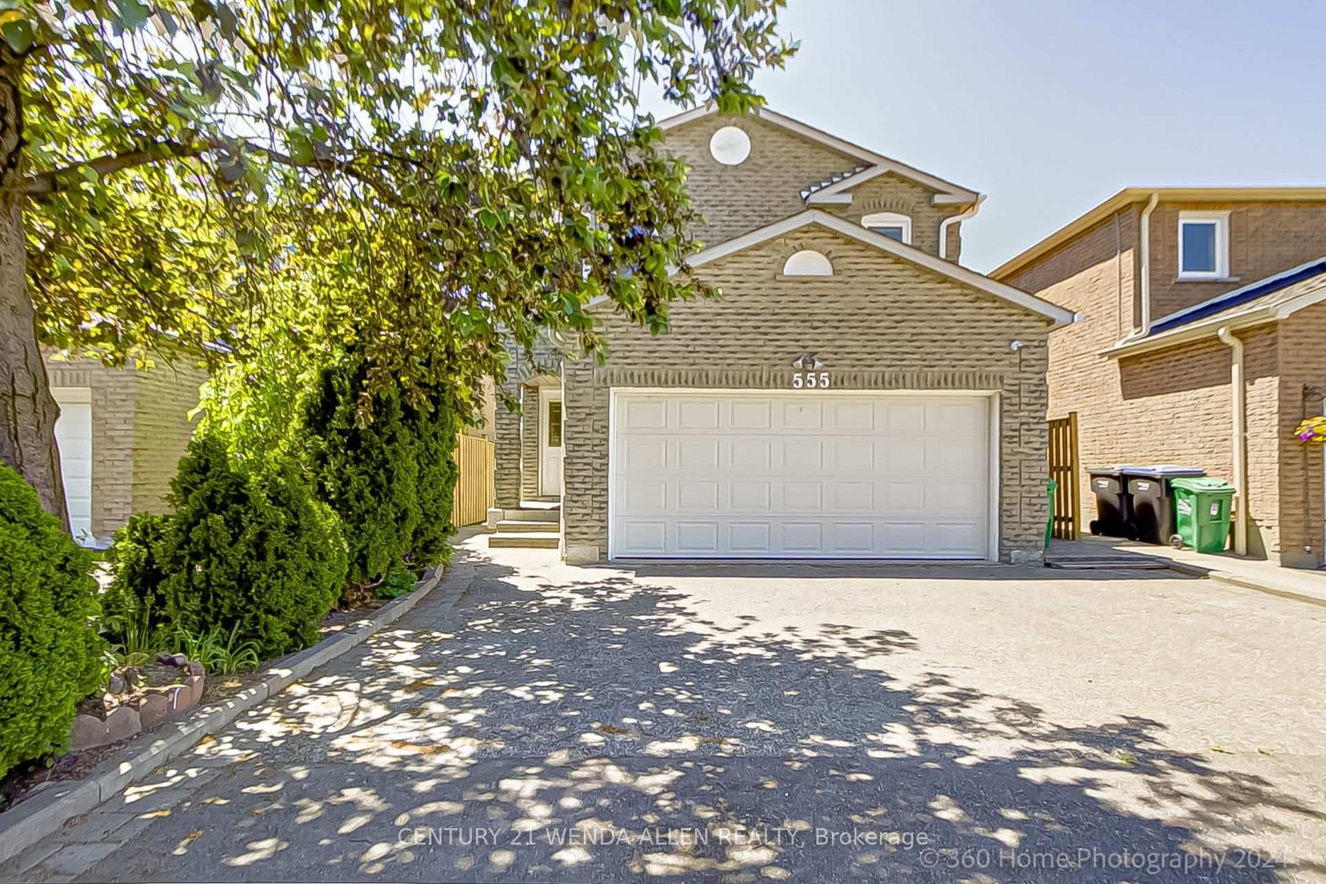 555 Loretta Court, Mississauga