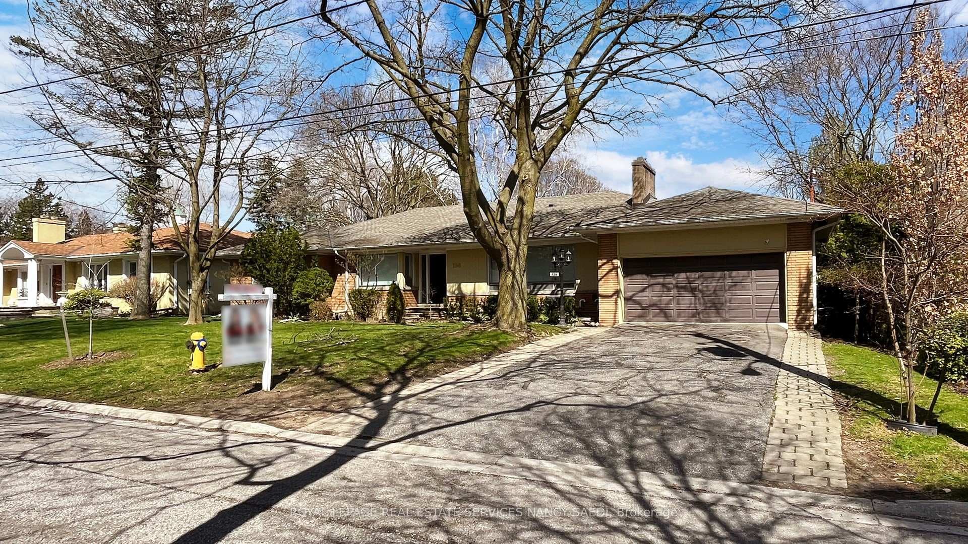 156 Valley Road, Bridle Path / York Mills / Hoggs Hollow, ON M2L 1G4 - Photo 1