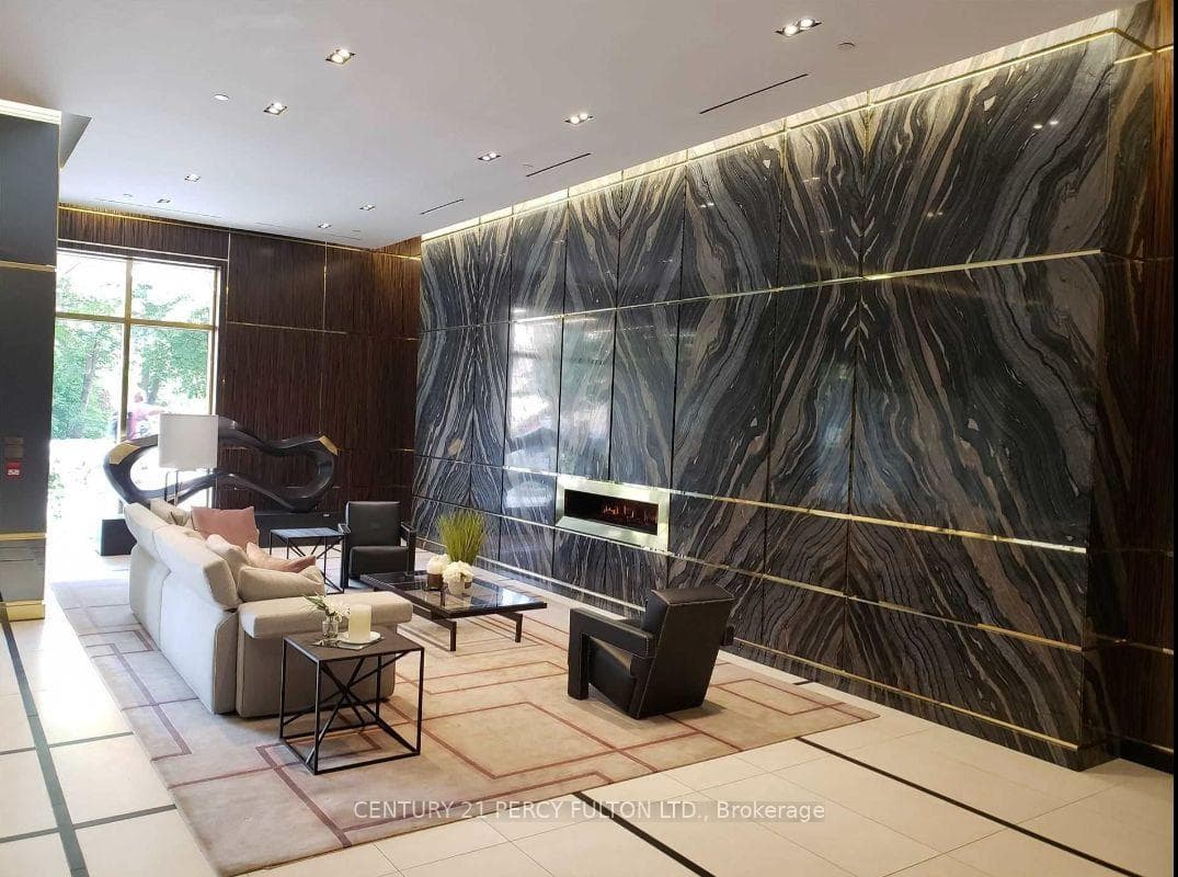 3018 Yonge Street Unit 817, Toronto C04