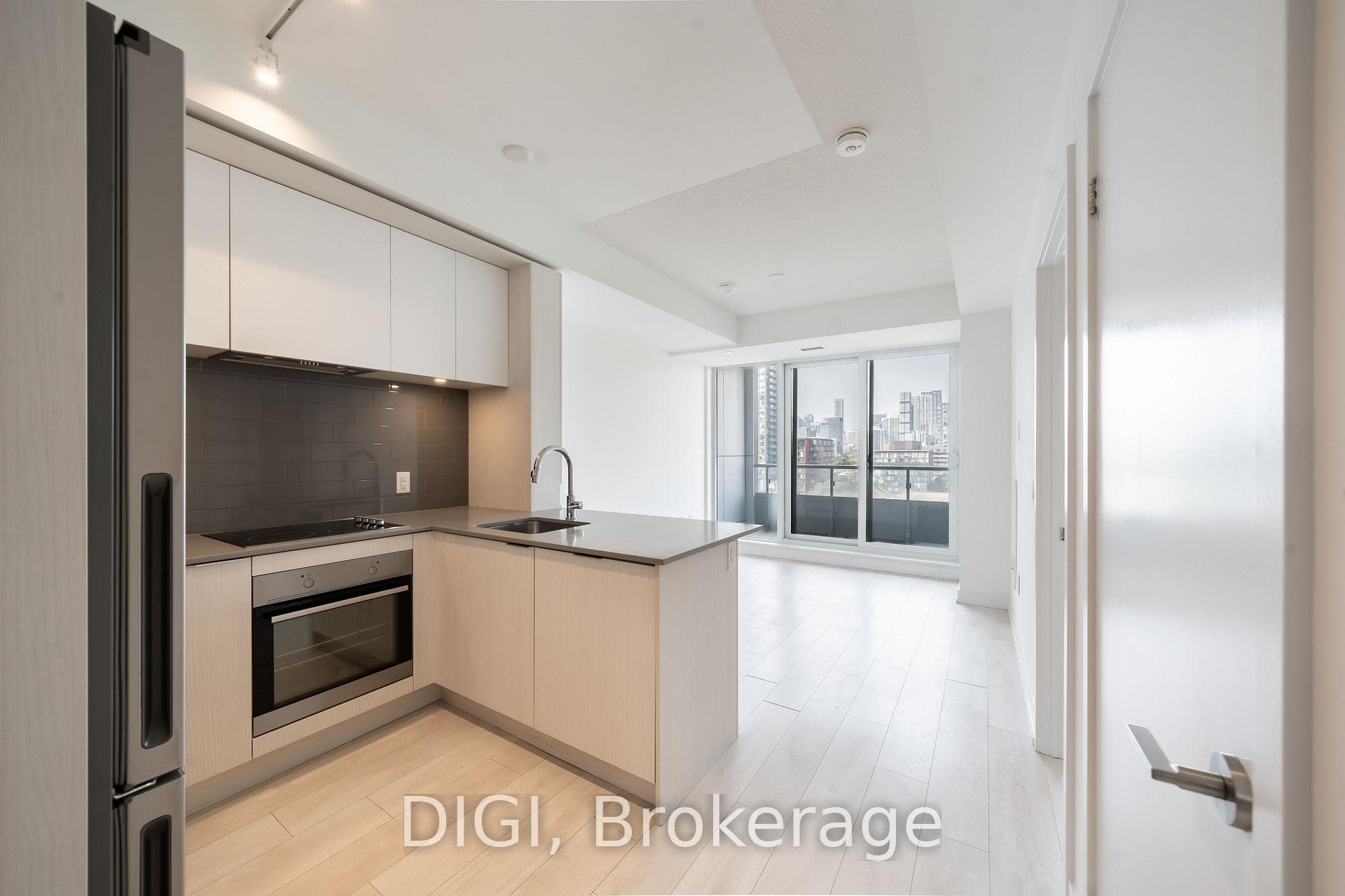 225 Sumach Street Unit 808, Regent Park / Cabbagetown / St. James Town, ON M5A 3K3 - Photo 1