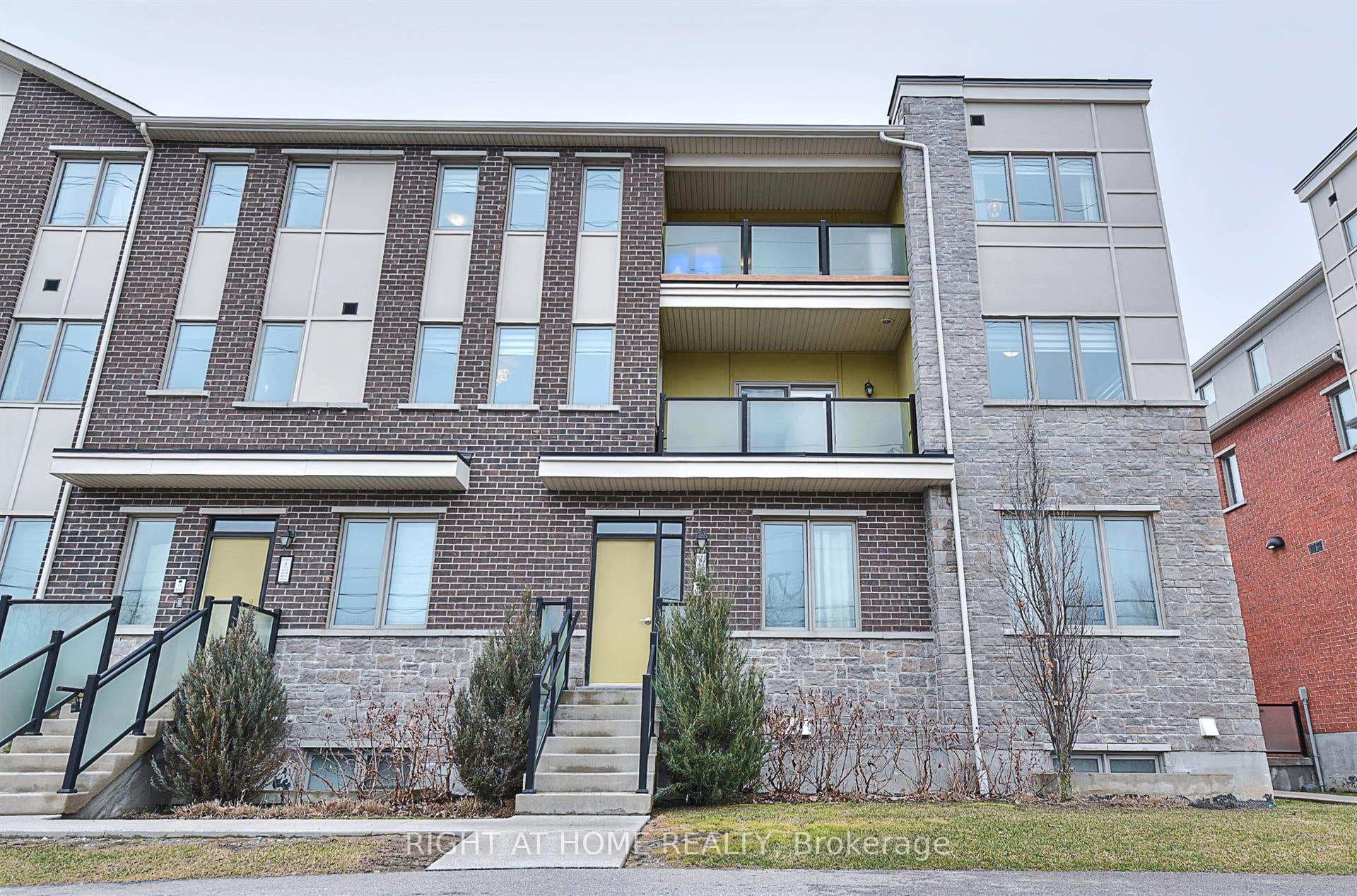 Front view from the Taunton Rd (two balconies)