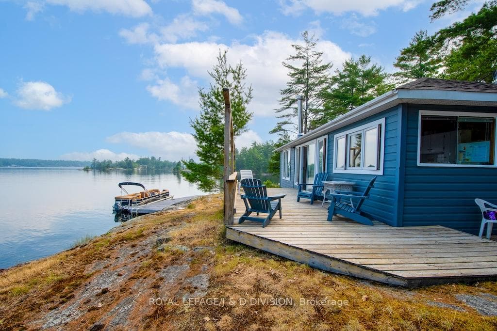 4446 Is 107 Stoney Lake Island, North Kawartha