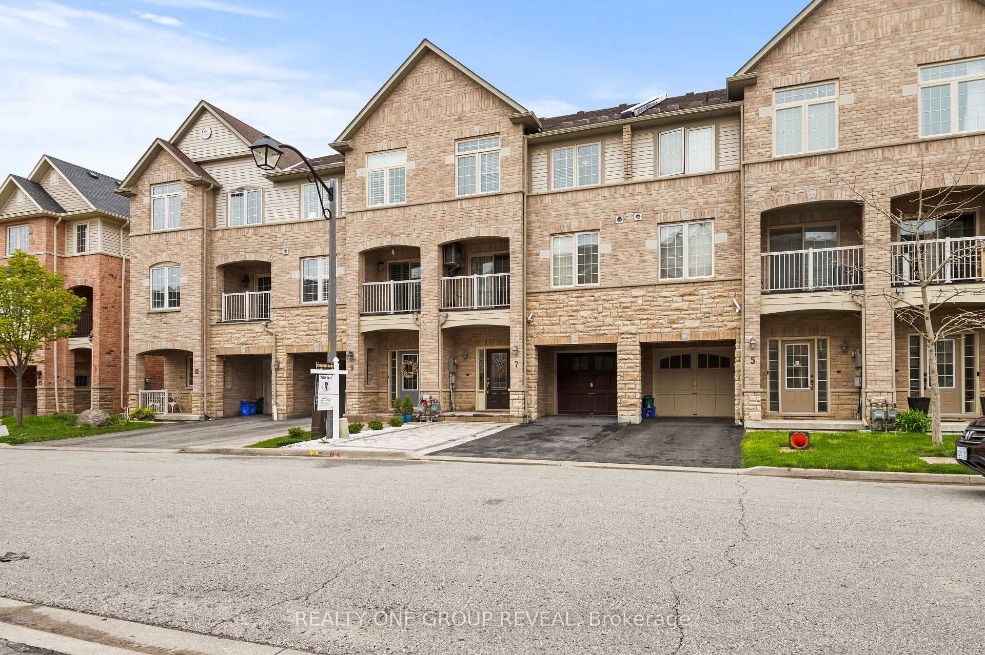 7 Silvester Street, Ajax