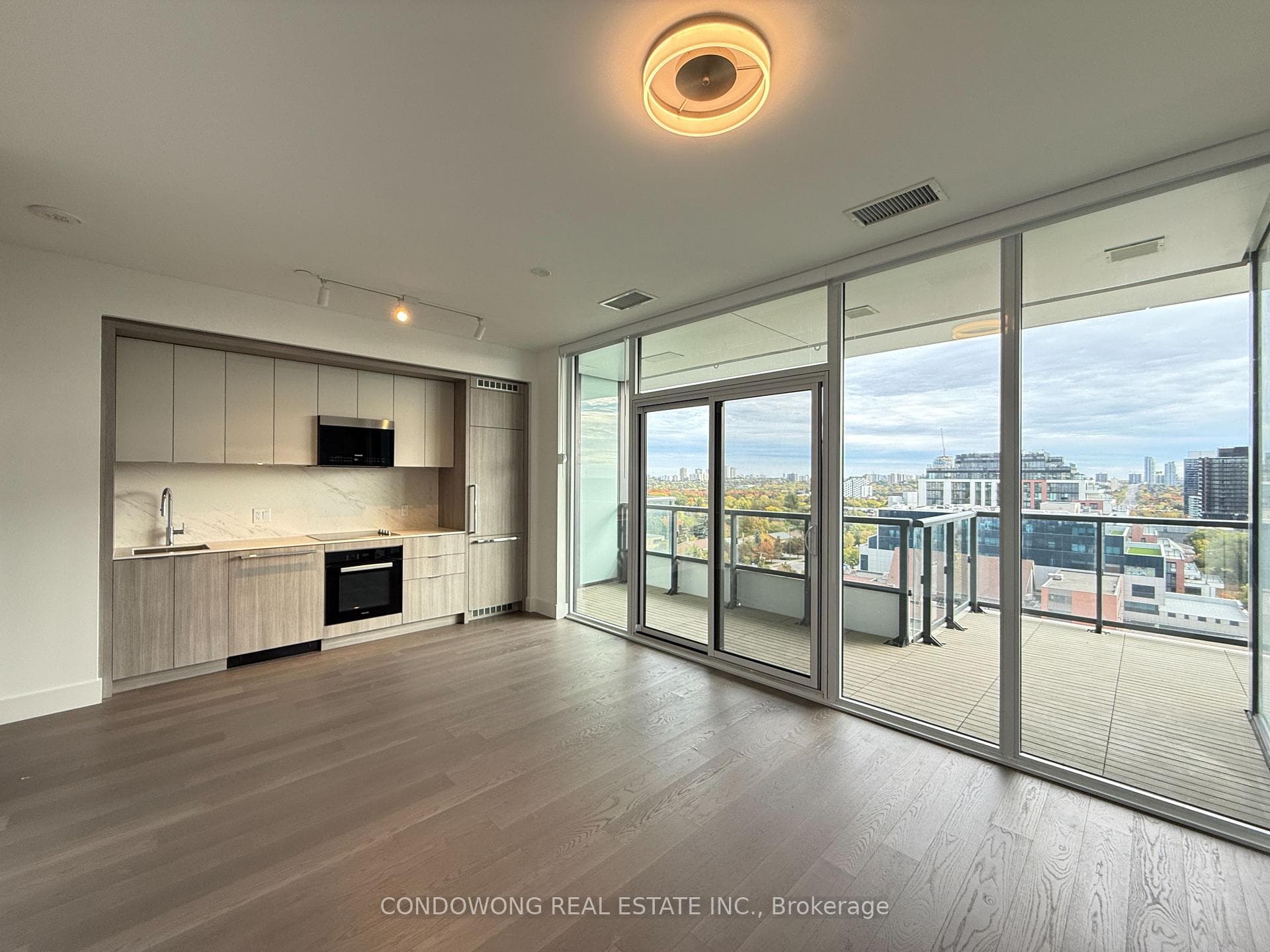 6 Greenbriar Road Unit 1014, Hillcrest Village / Bayview Village, ON M2K 0H6 - Photo 1