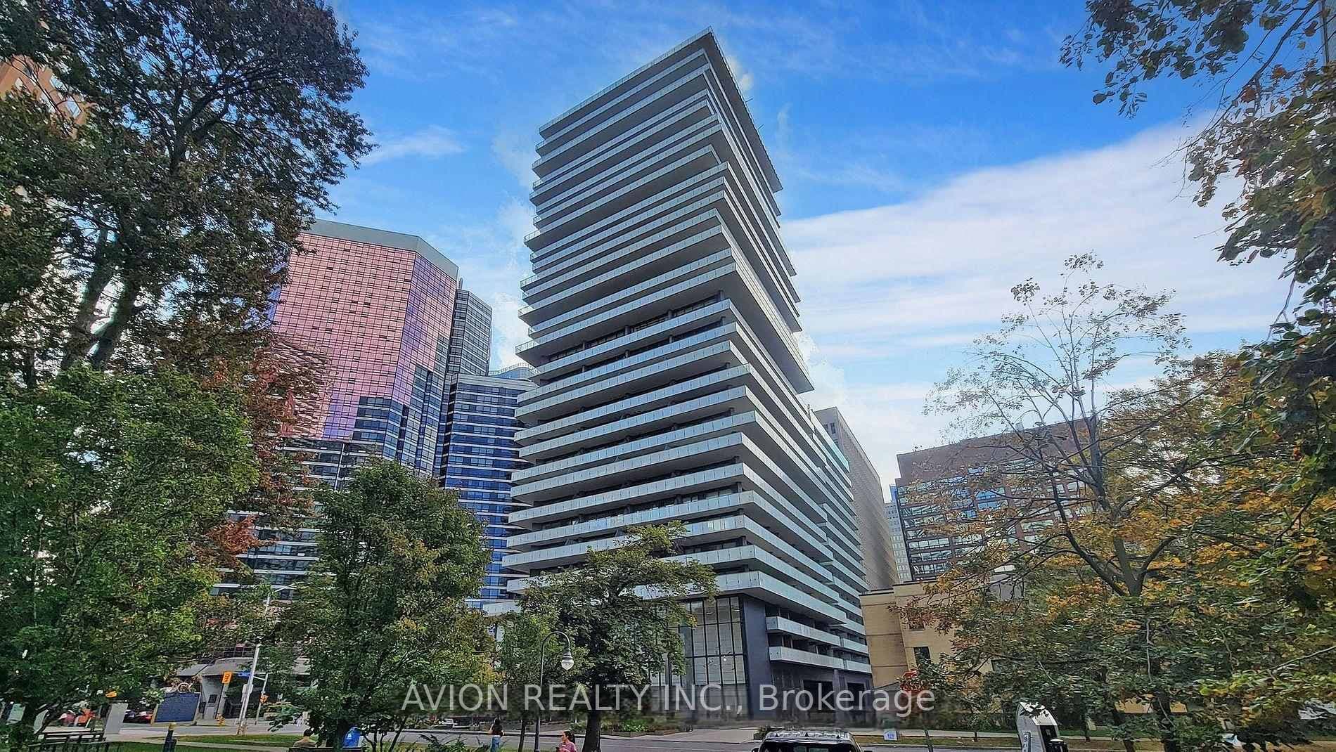 57 St Joseph Street Unit Masterbdrm 819, Downtown Toronto / Waterfront, ON M5S 0C5 - Photo 1