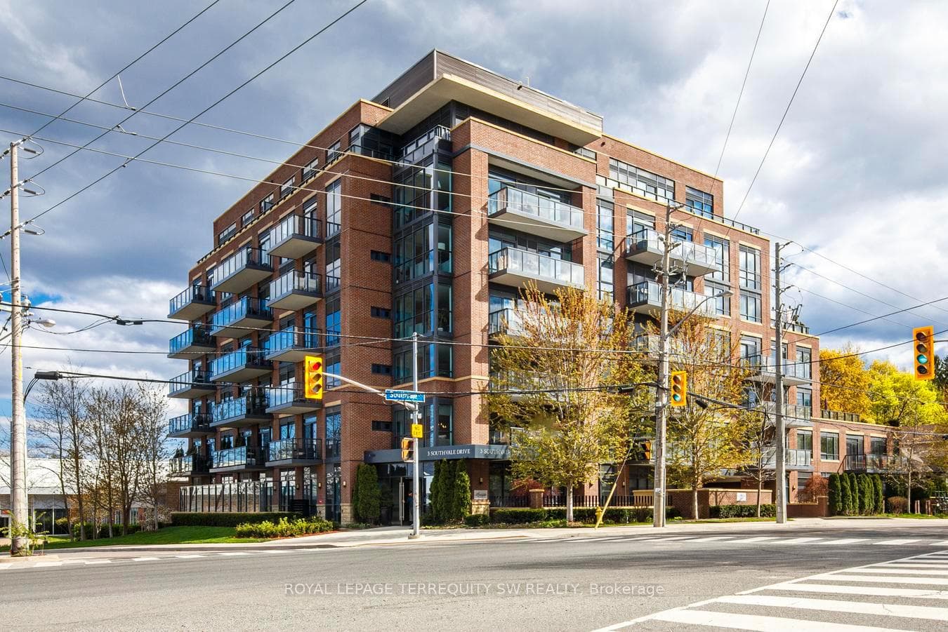 3 Southvale Drive Unit 605, Flemingdon Park / Don Mills, ON M4G 1G1 - Photo 1