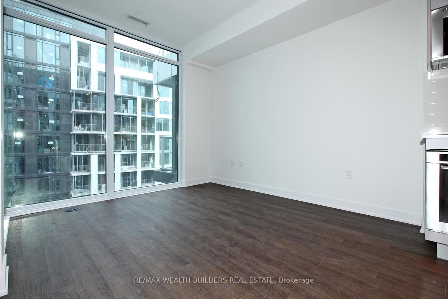 576 Front Street Unit 1510E, Downtown Toronto / Waterfront, ON M5V 1C1 - Photo 1