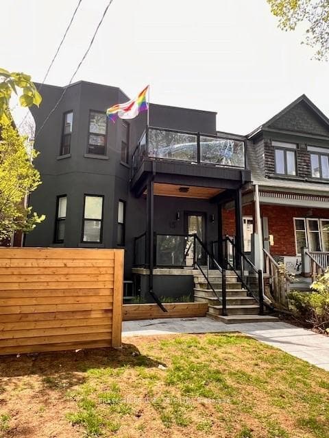 15 Thorburn Avenue Unit 204, High Park / Junction / Roncesvalles, ON M6K 1C4 - Photo 1