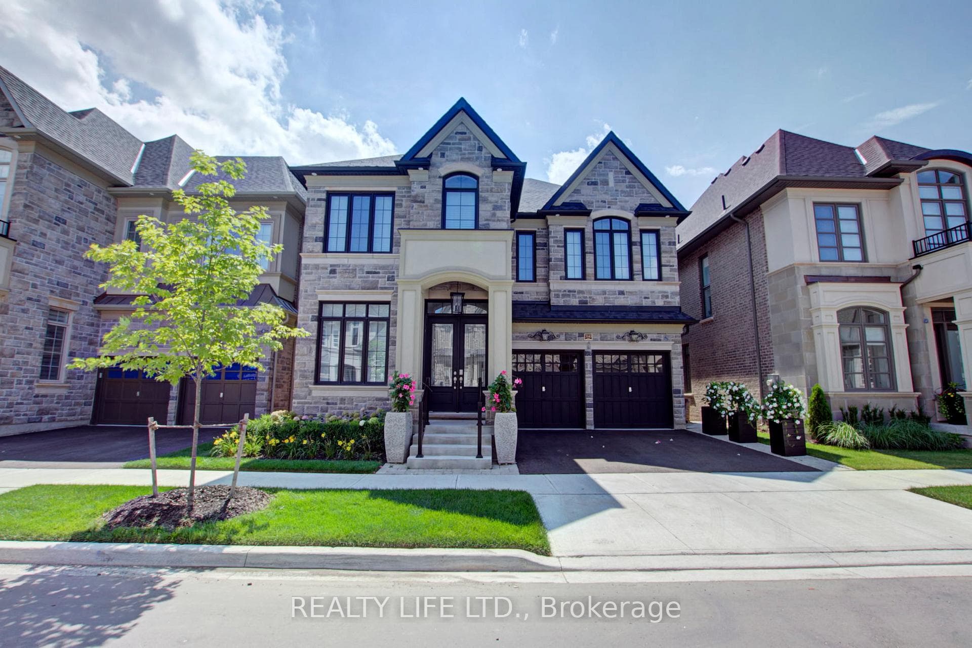 3140 Daniel Way, Oakville, ON L6H 0V1 - Photo 1
