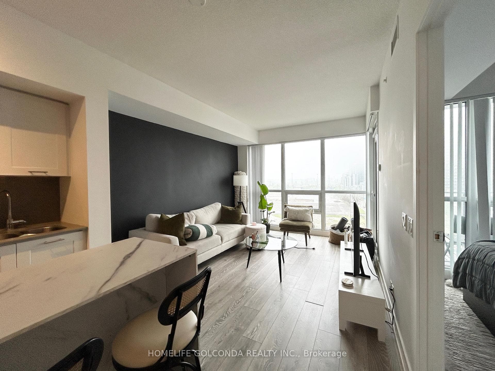 2200 Lakeshore Boulevard Unit 1208, Liberty Village / Parkdale / South Parkdale, ON M8V 1A4 - Photo 1