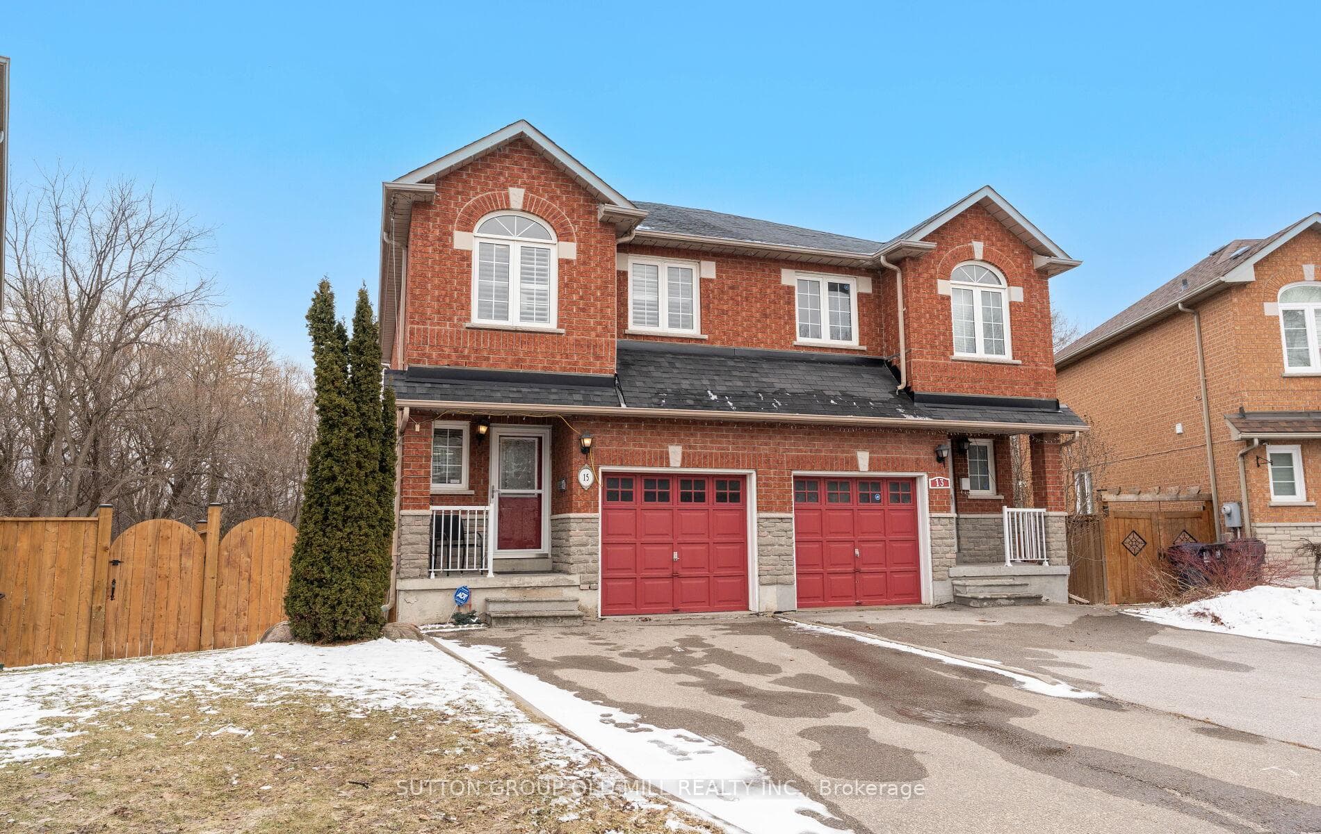 15 Katrina Court, York / Weston, ON M6L 3G3 - Photo 1