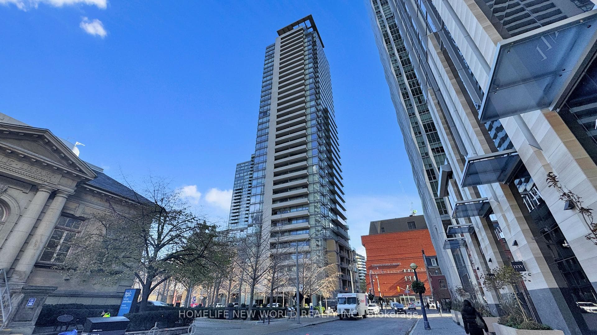 18 Yorkville Avenue Unit 312, Annex / Yorkville / Summerhill, ON M4W 3Y8 - Photo 1
