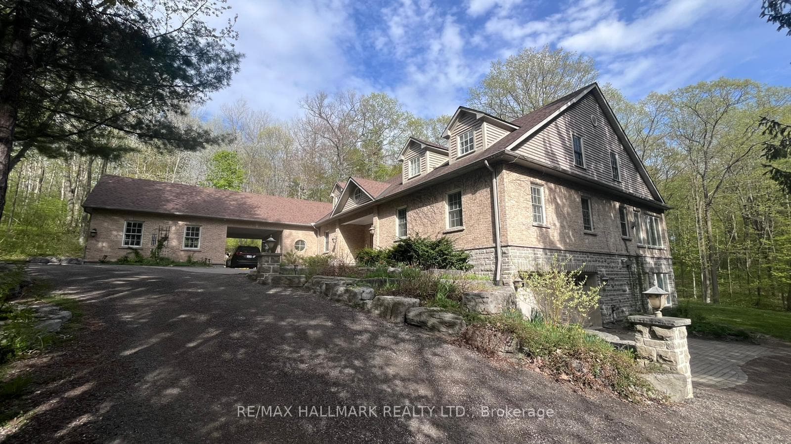 95 Fog Road, King