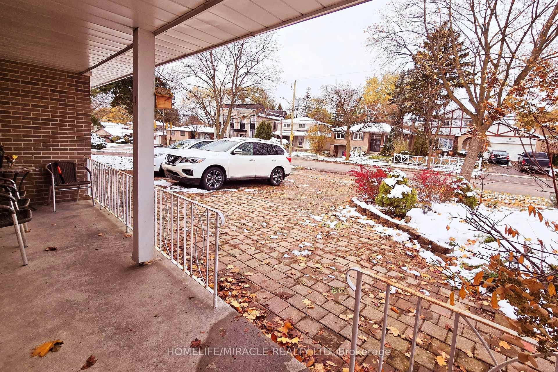 97 Nymark Avenue, Hillcrest Village / Bayview Village, ON M2J 2H1 - Photo 1