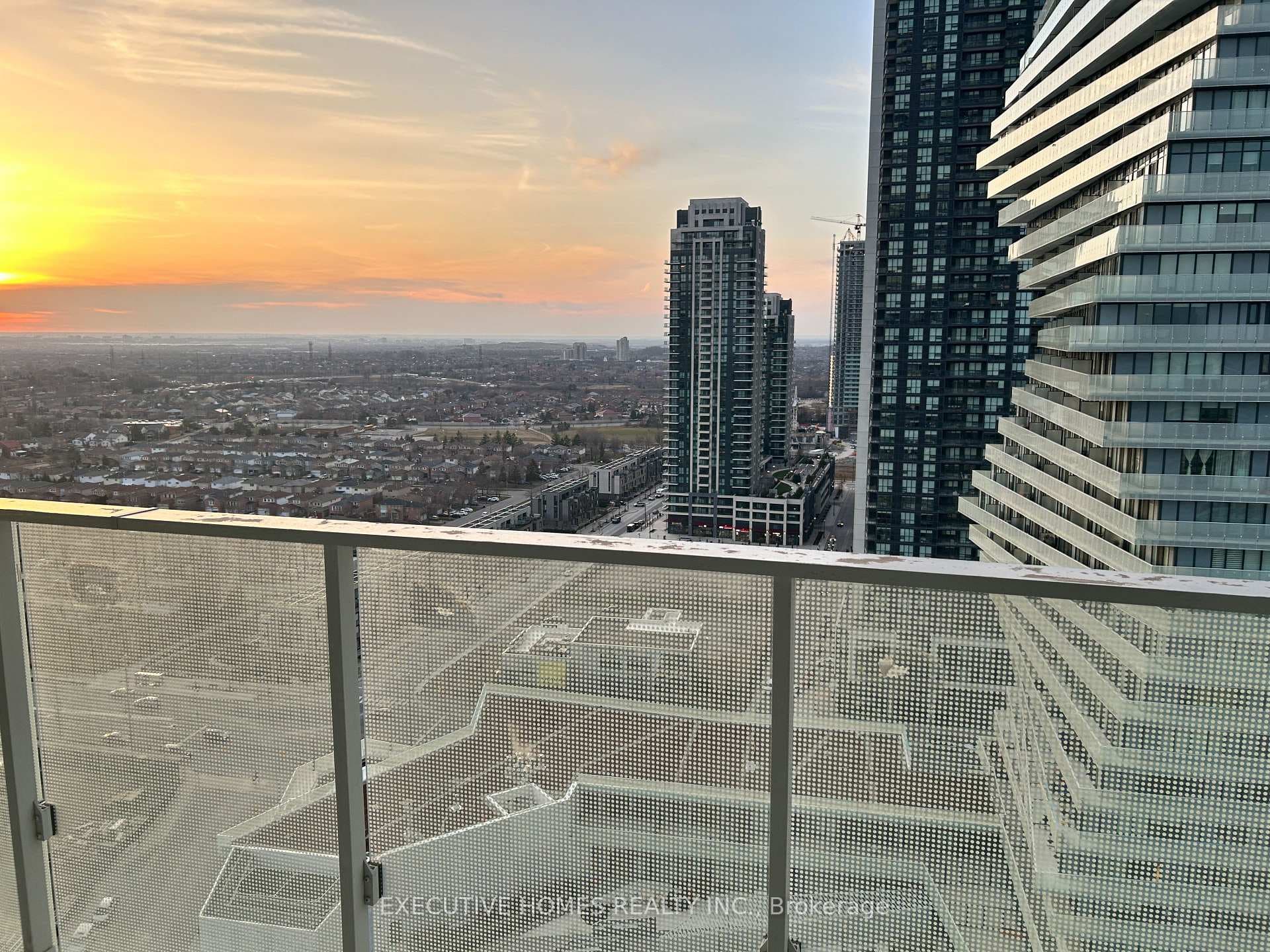 3883 Quartz Road Unit 2113, Mississauga