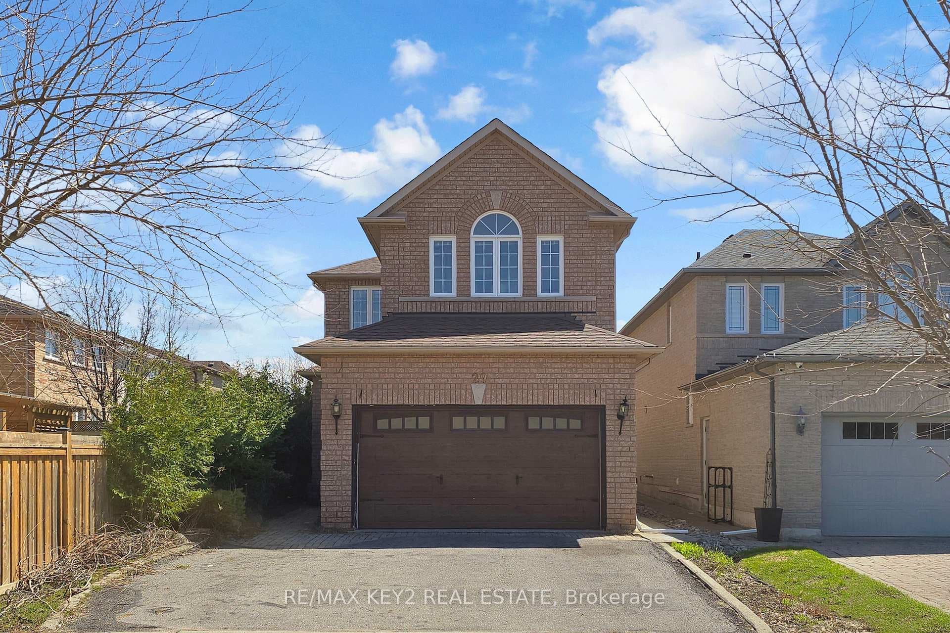 29 Woodhaven Crescent, Richmond Hill