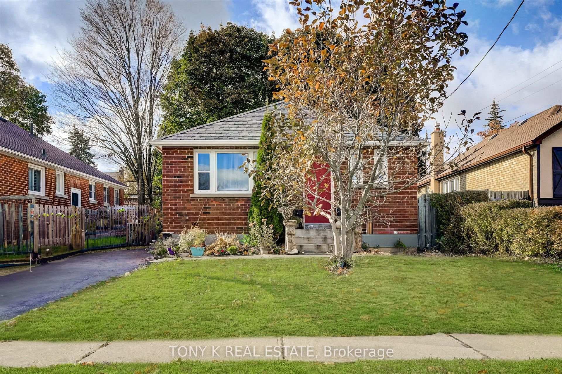 654 Grierson Street, Oshawa