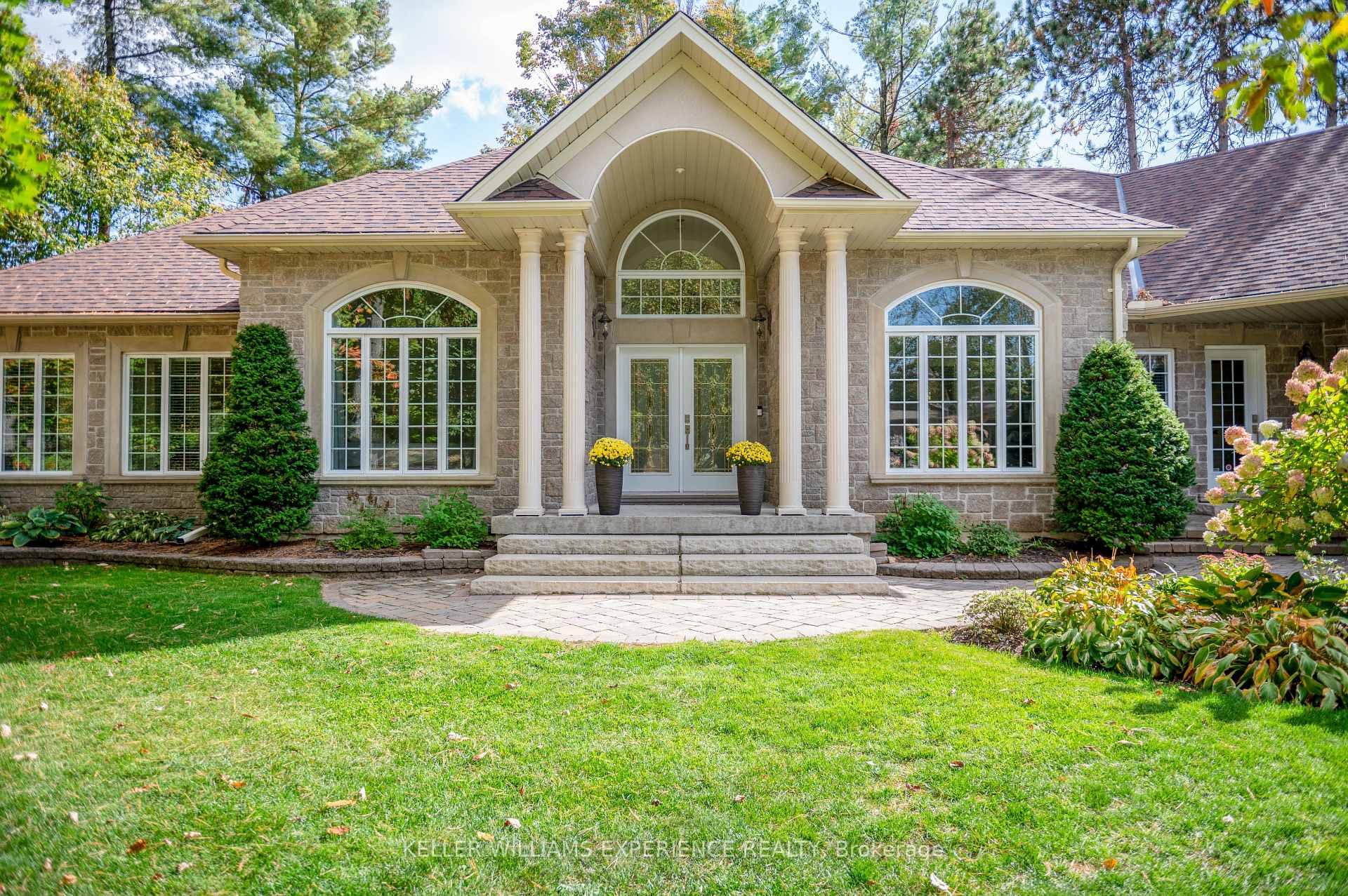 7 Highland Drive, Oro-Medonte, ON L0L 2L0 - Photo 1