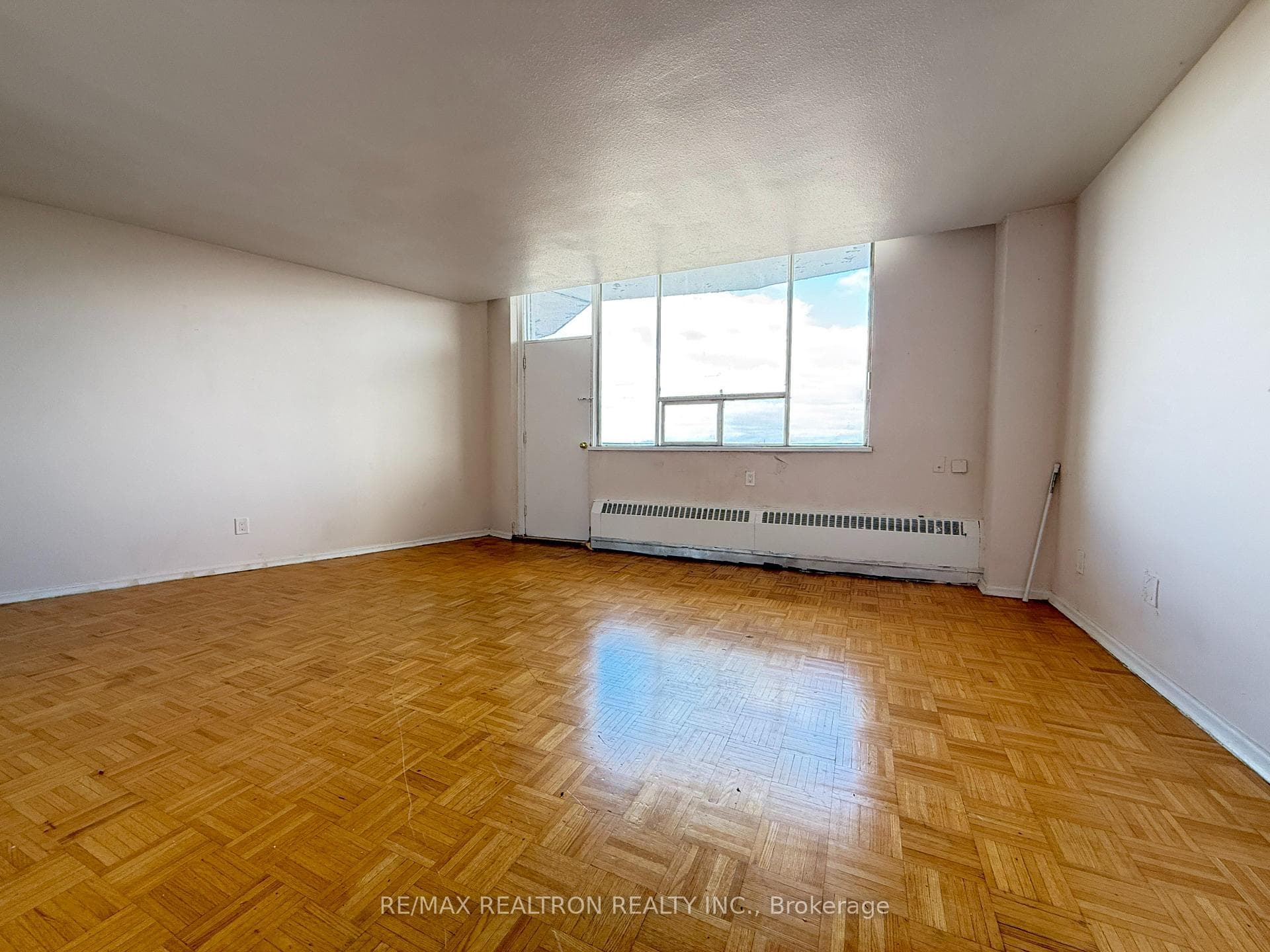 500 Dawes Road Unit 1522, Danforth / East York, ON M4B 2G1 - Photo 1
