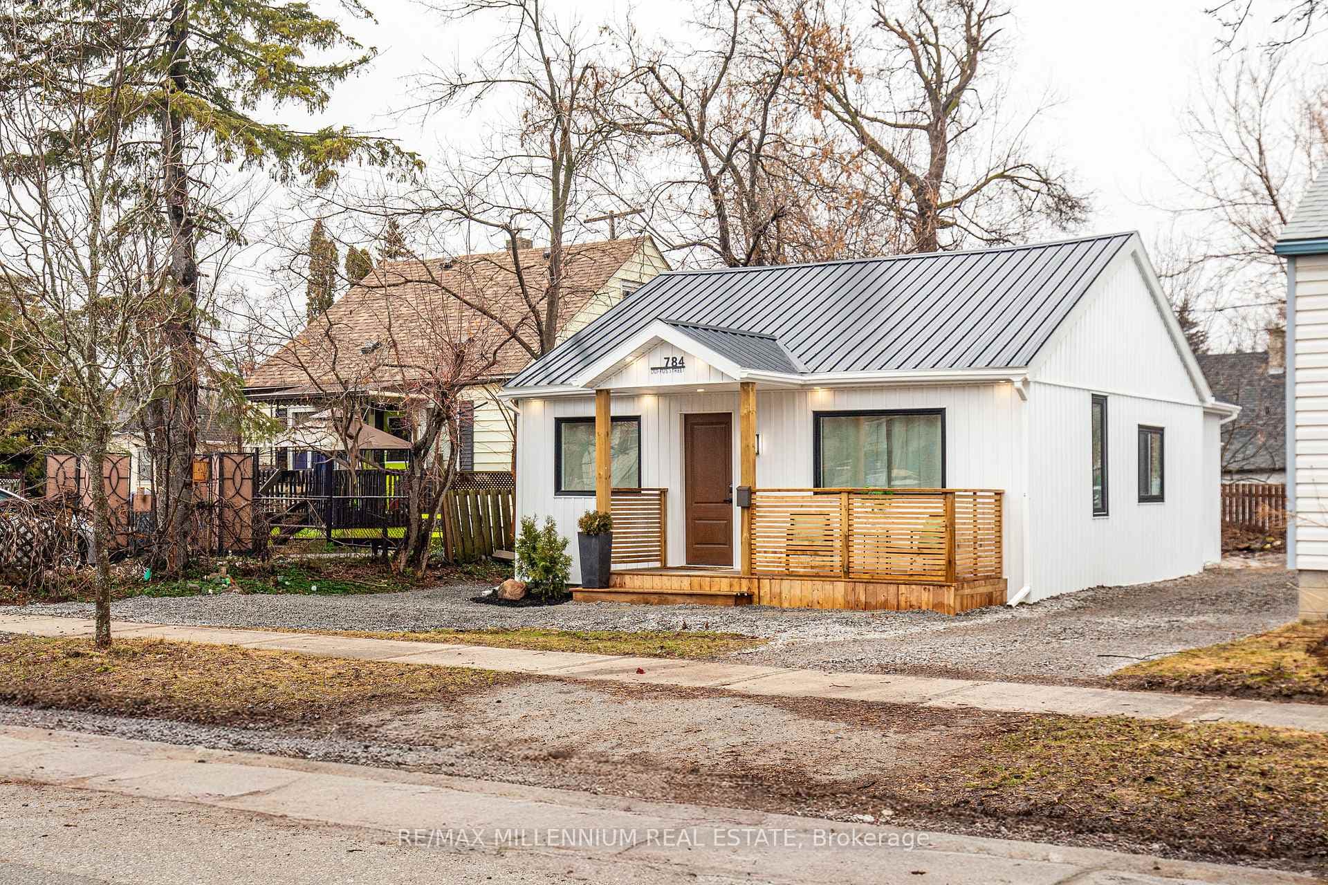 784 Duffus Street, Peterborough, ON K9J 4K4 - Photo 1