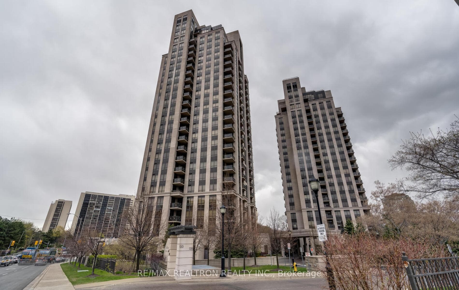 133 Wynford Drive Unit 1106, Don Mills / Parkwoods / Victoria Village, ON M3C 0J5 - Photo 1