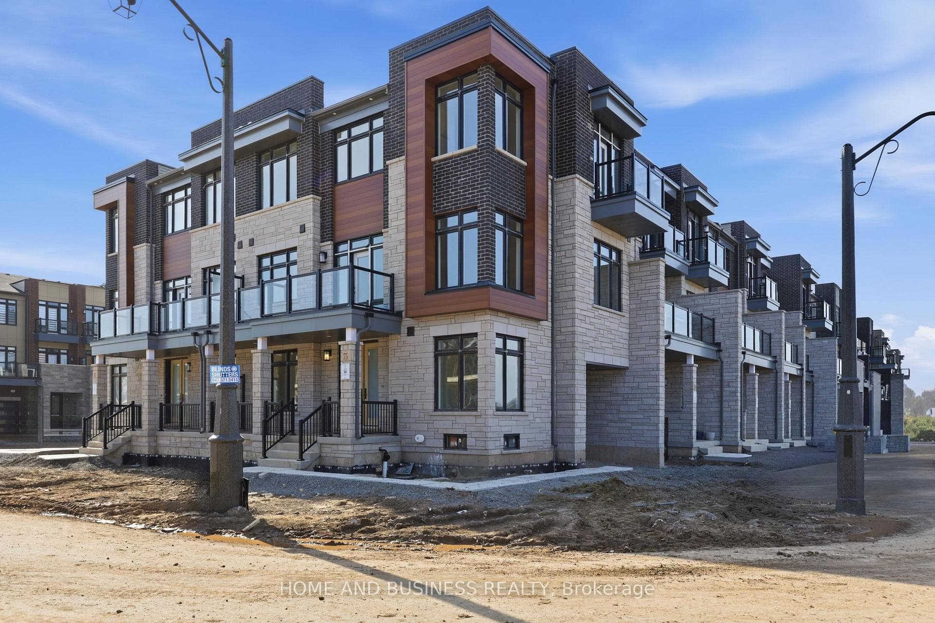 75 Jack Bowerbank Boulevard, Oakville, ON L6M 4K1 - Photo 1