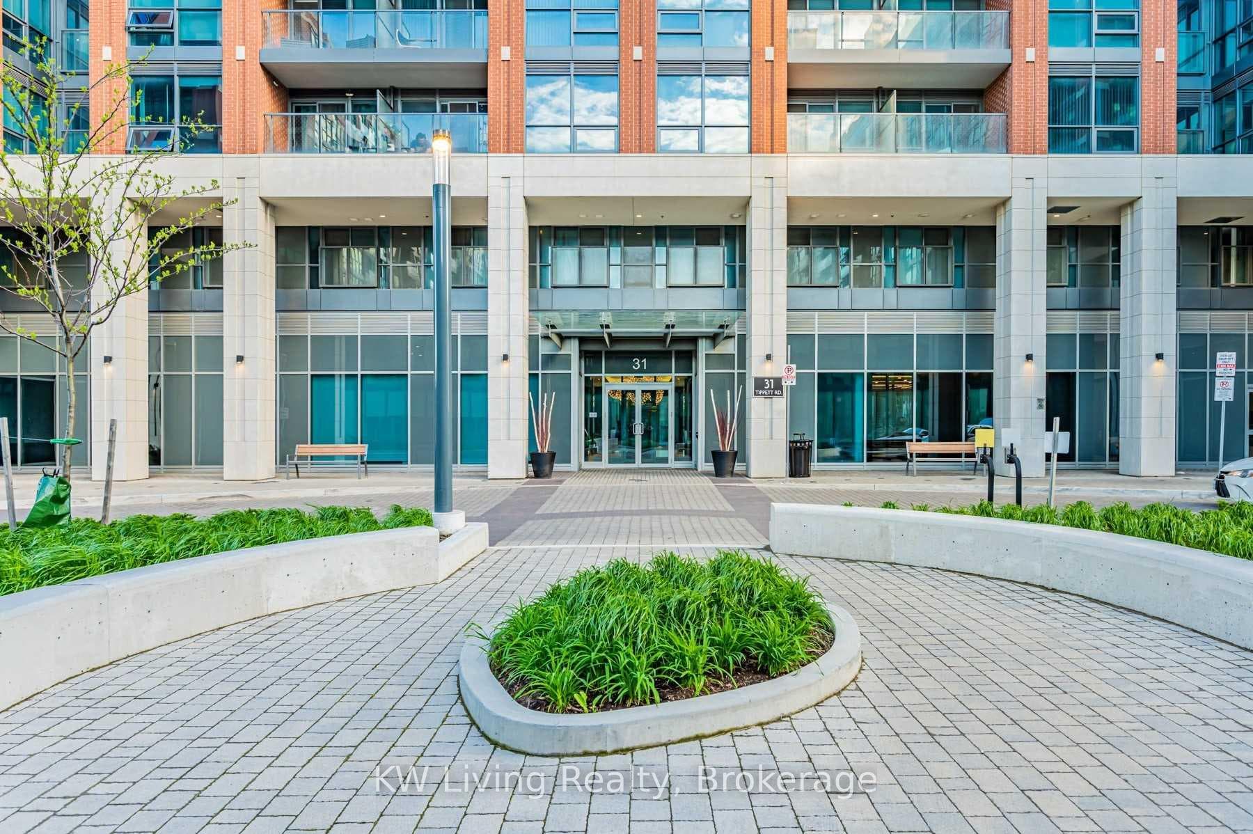 31 Tippett Road Unit 343, North York (Bathurst Manor / Clanton Park), ON M3H 0C8 - Photo 1