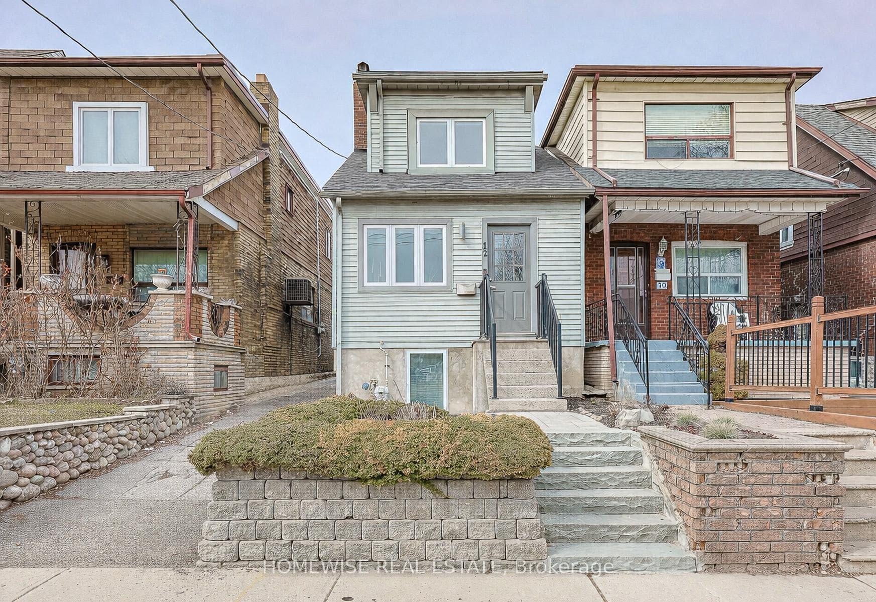 12 Leeds Street, Bloor West Village / Swansea, ON M6G 1N7 - Photo 1
