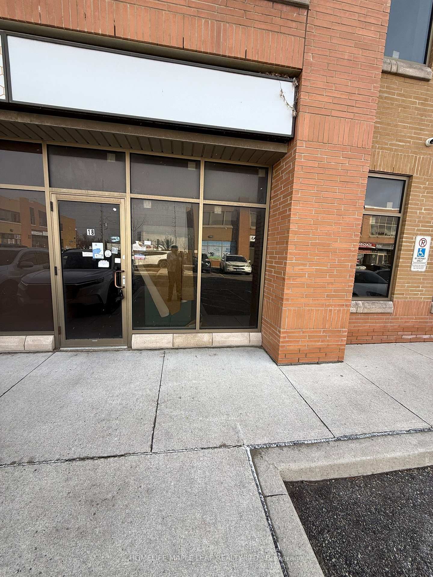 15 Sun Pac Boulevard Unit 18, Brampton, ON L6S 0E8 - Photo 1