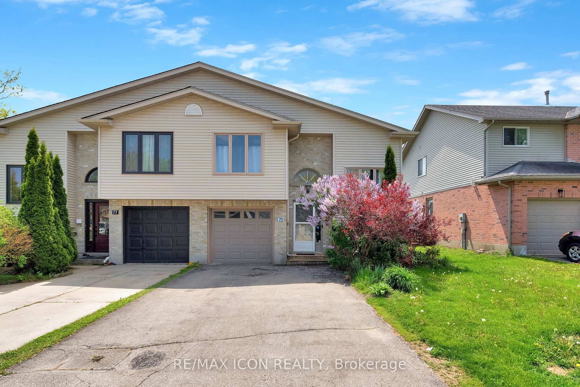 79 Sunrise Crescent, London East
