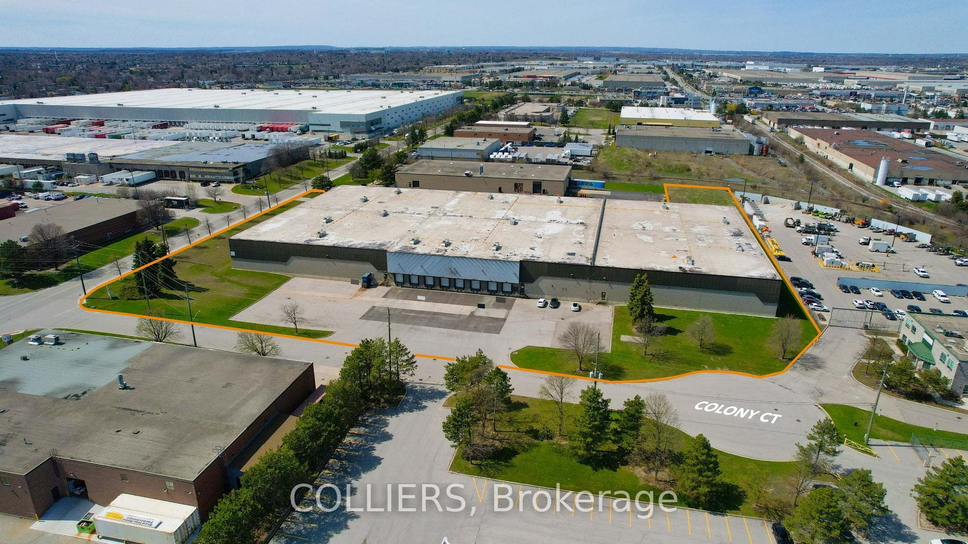 2 Colony Court, Brampton, ON L6T 4E4 - Photo 1