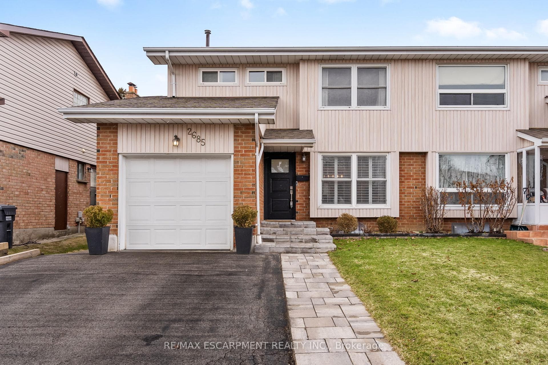 2685 Los Palmas Court, Mississauga, ON L5N 2G6 - Photo 1