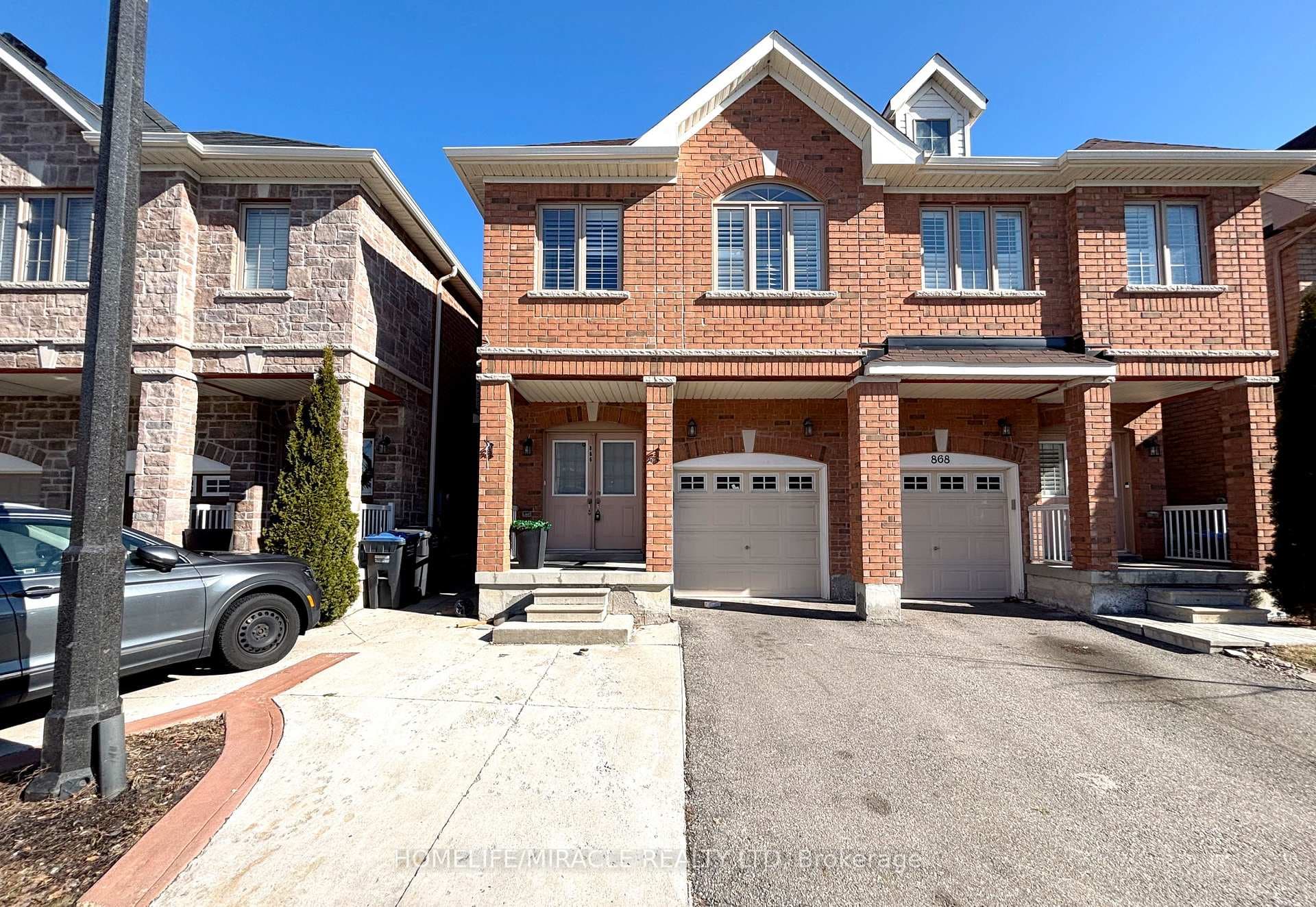 866 Francine Crescent, Mississauga, ON L5V 0E2 - Photo 1